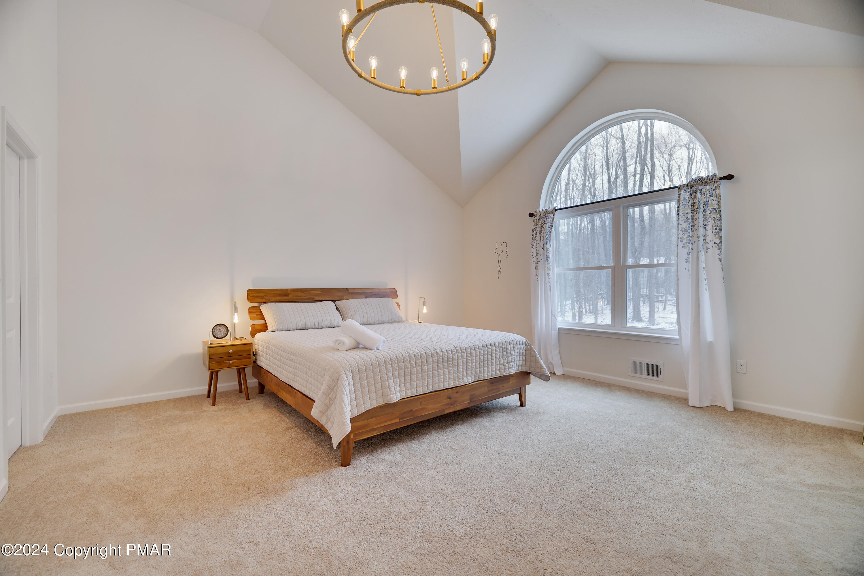 2841 Oak View Lane