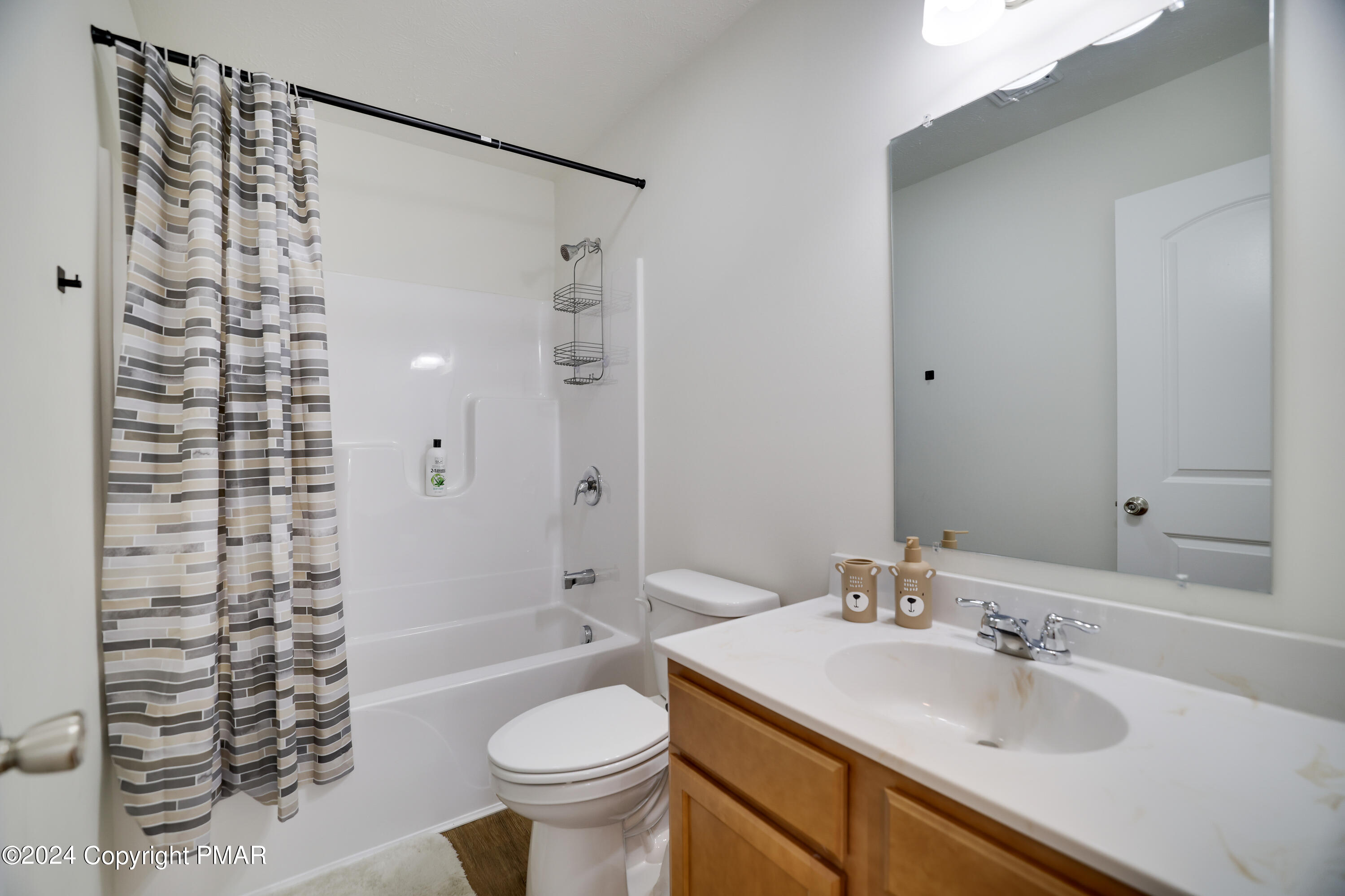 2841 Oak View Lane