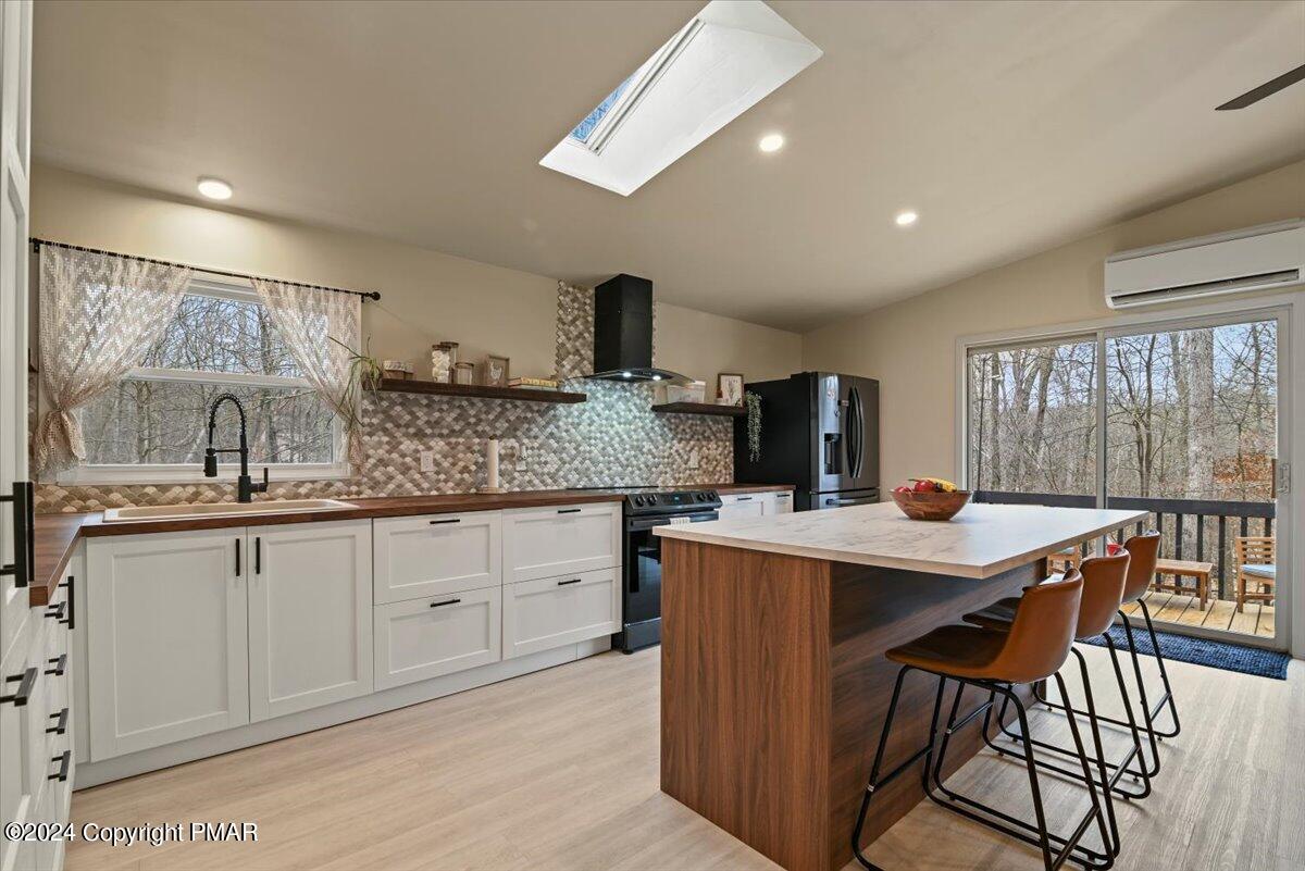 3133 Parliament Drive