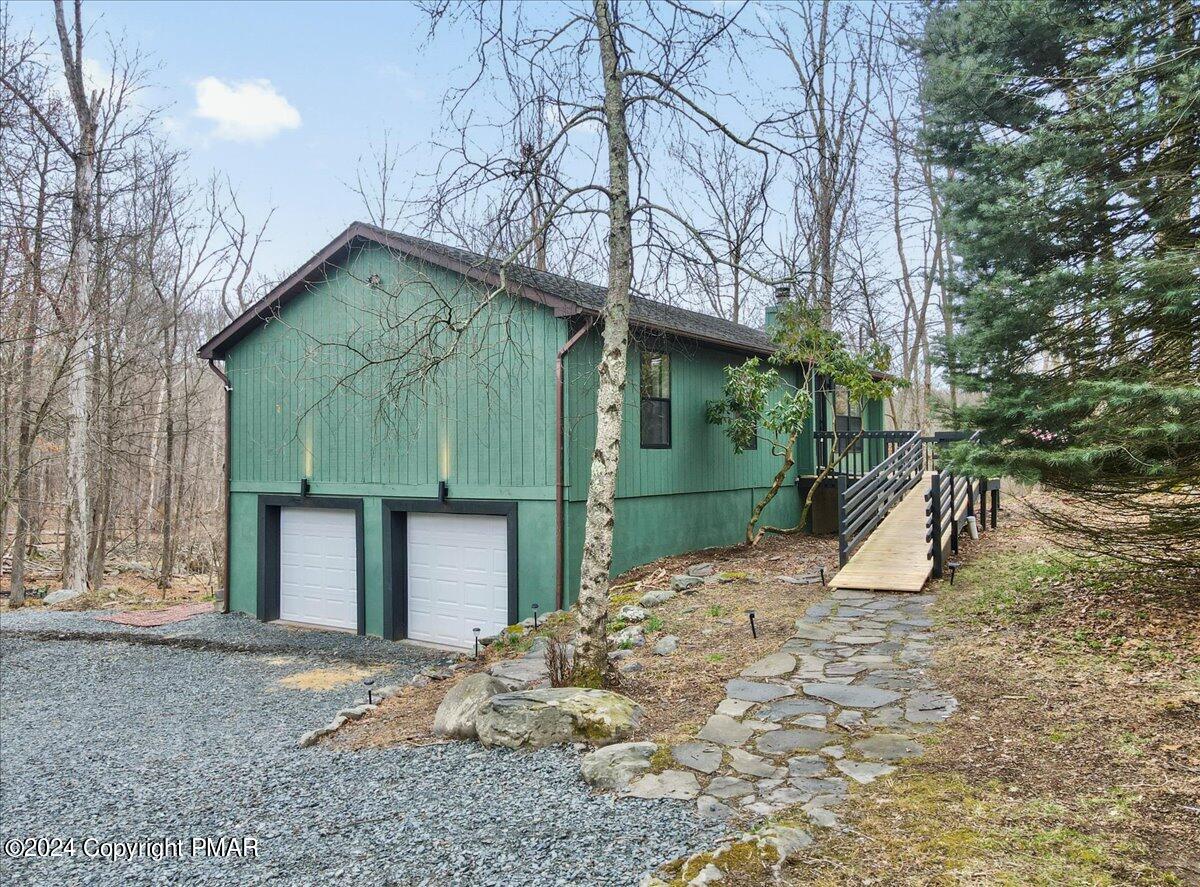 3133 Parliament Drive