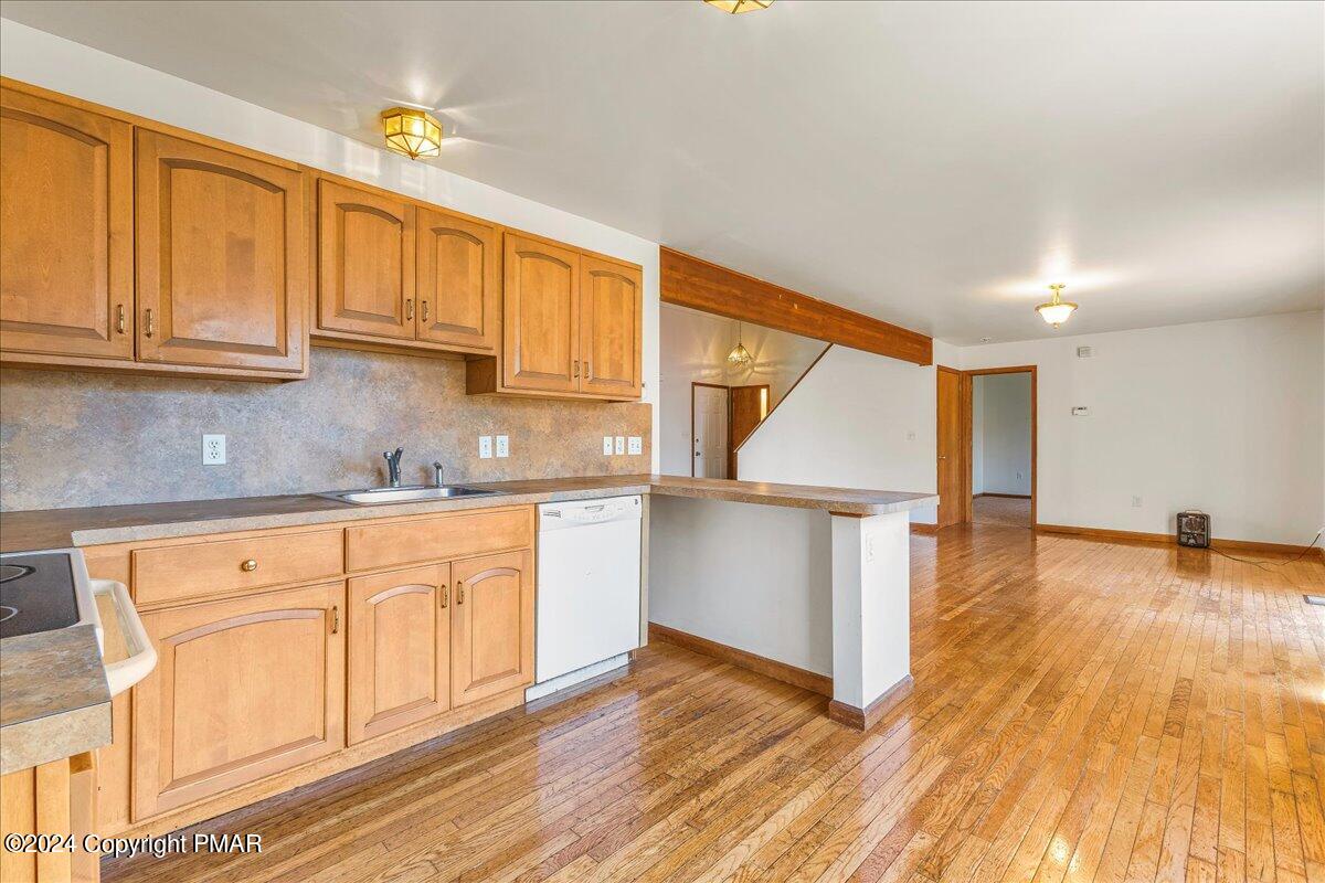6392 Cherokee Trail