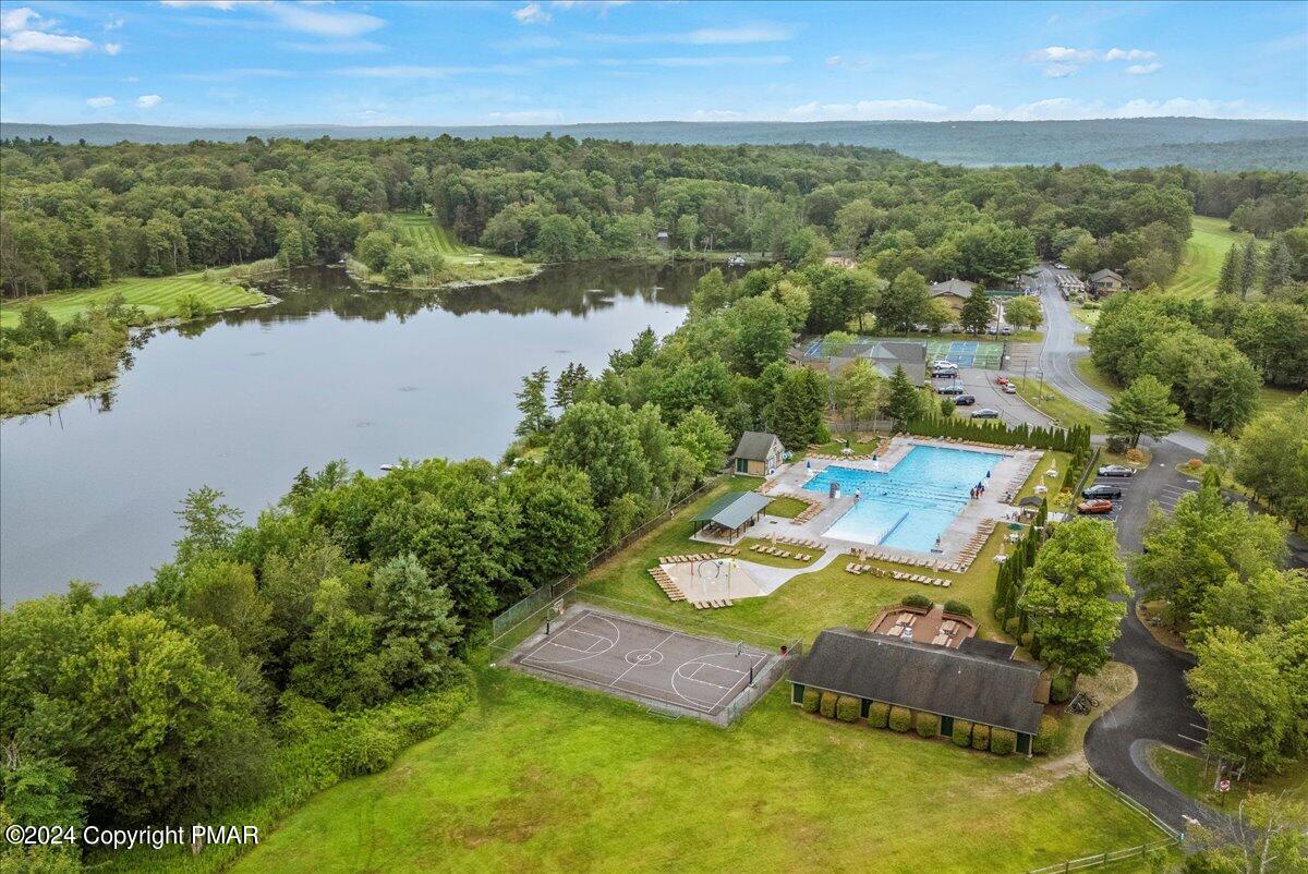 6392 Cherokee Trail