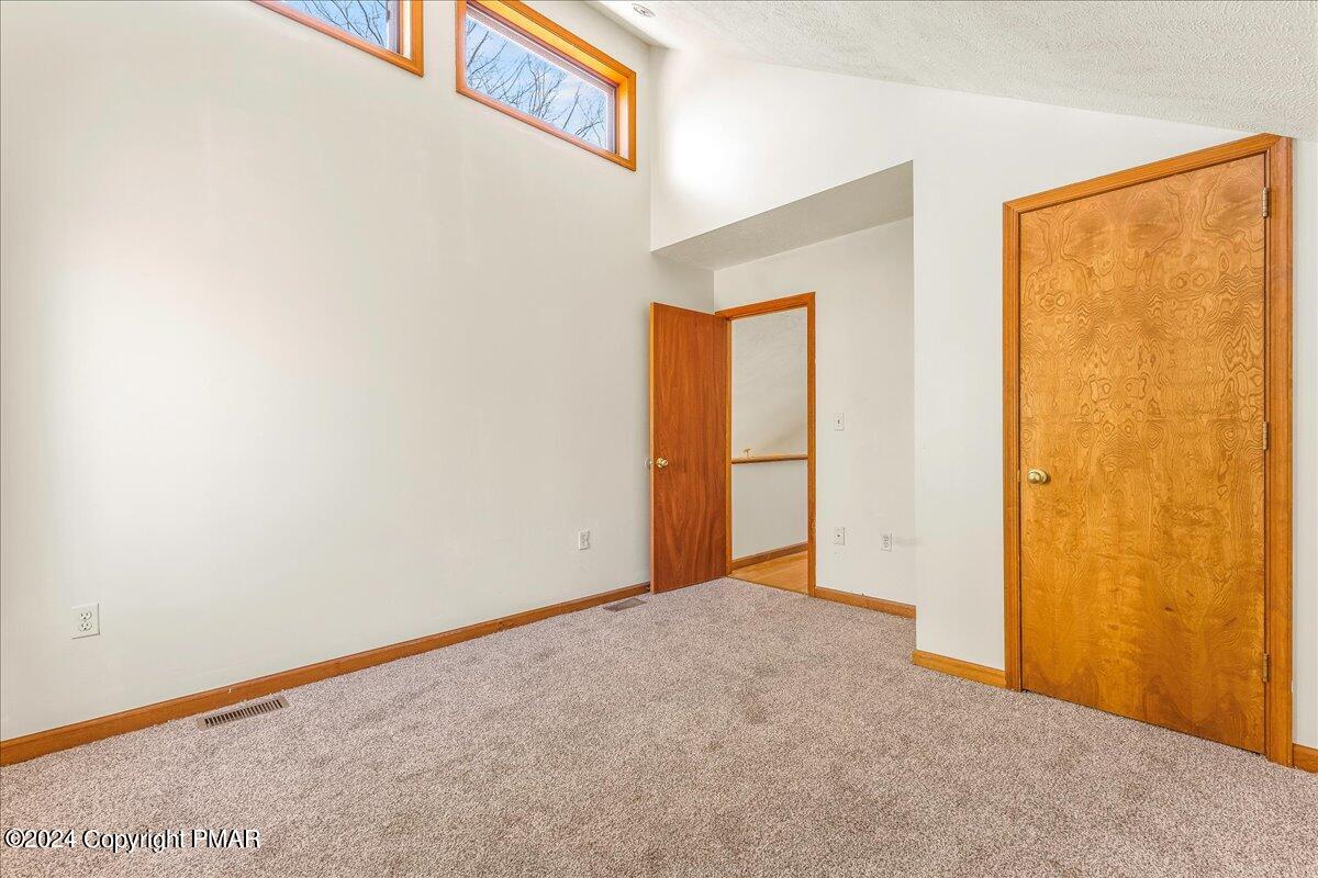 6392 Cherokee Trail