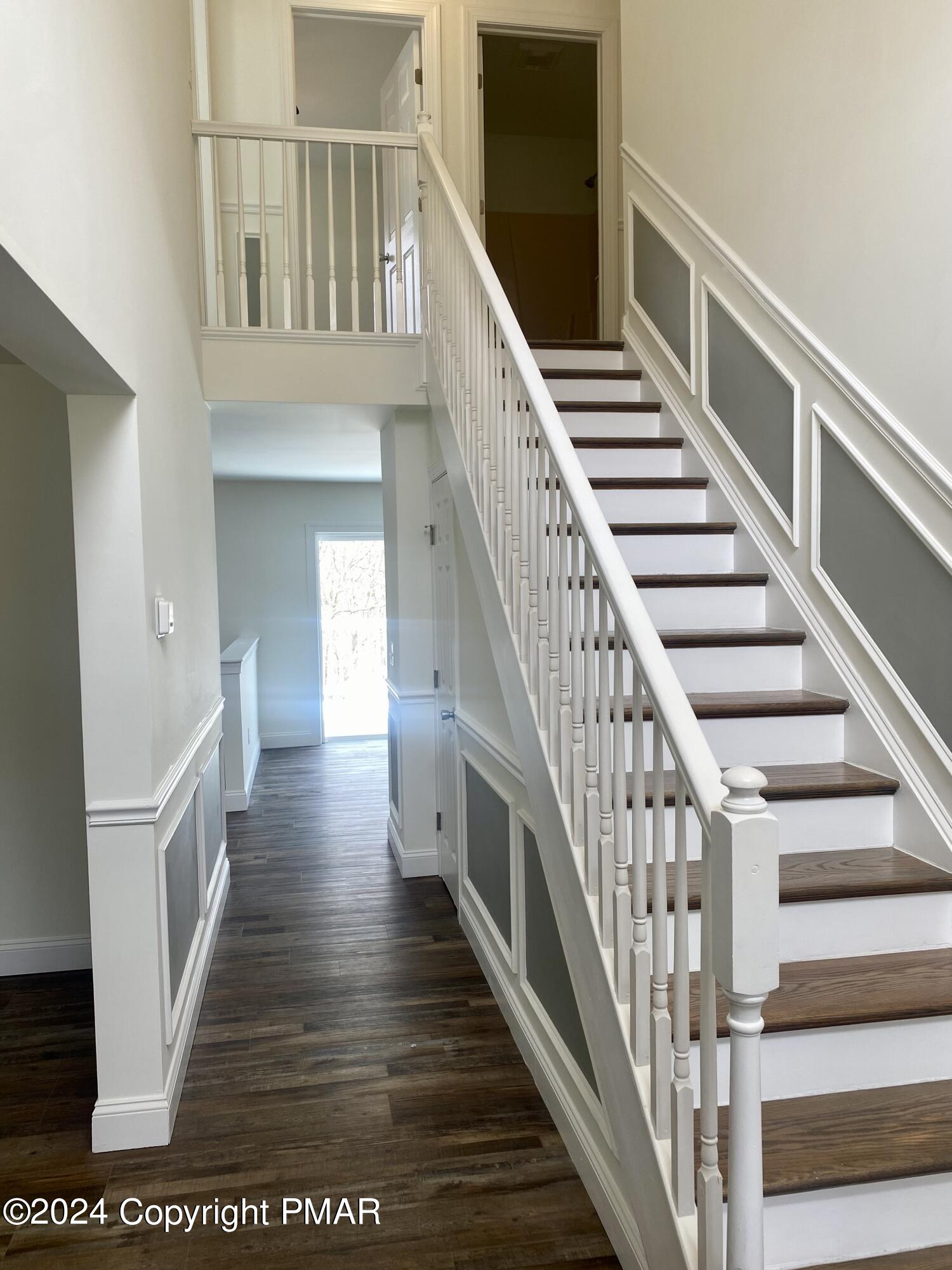 1404 Whispering Hills Court