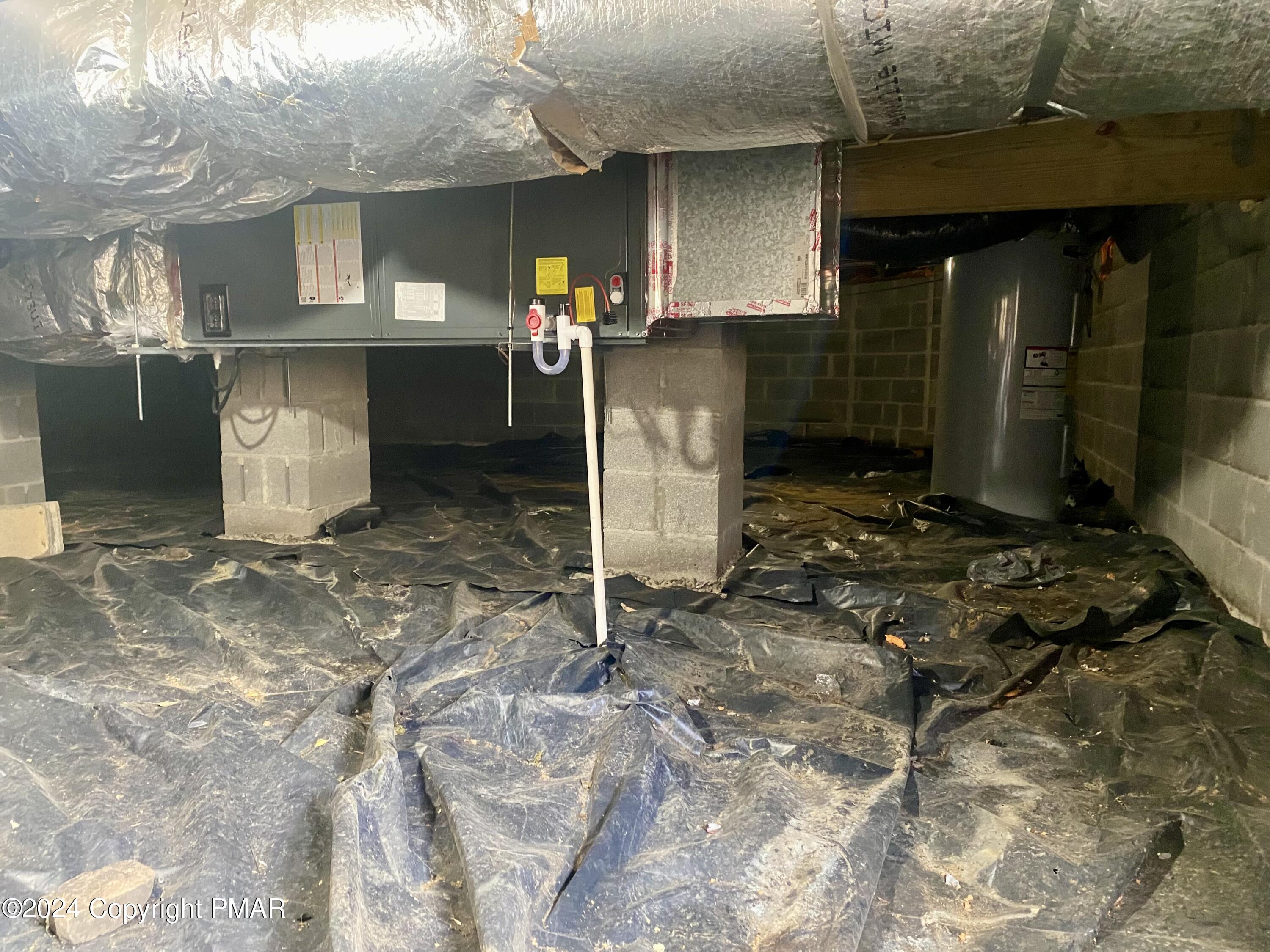 1404 Whispering Hills Court