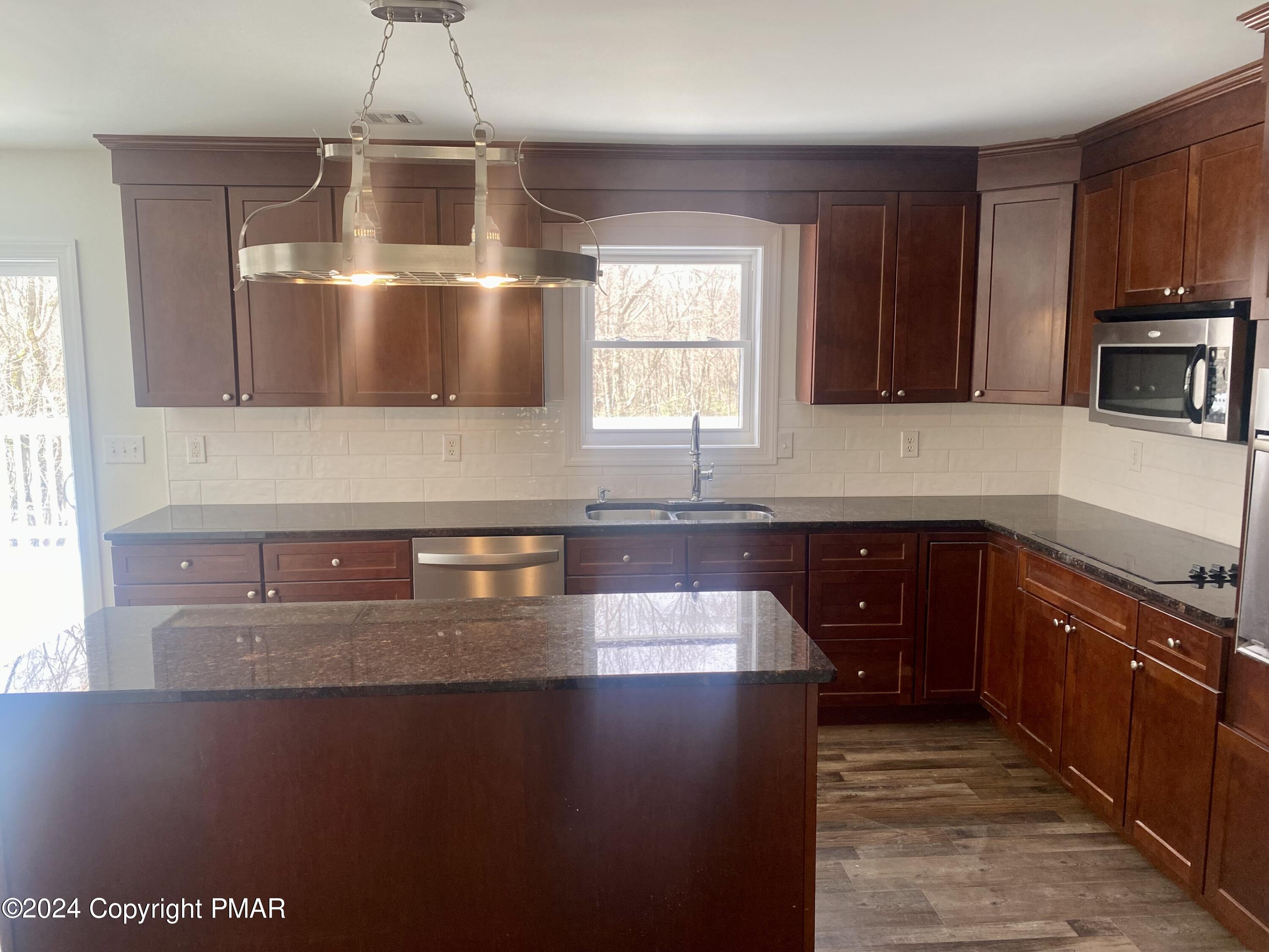 1404 Whispering Hills Court