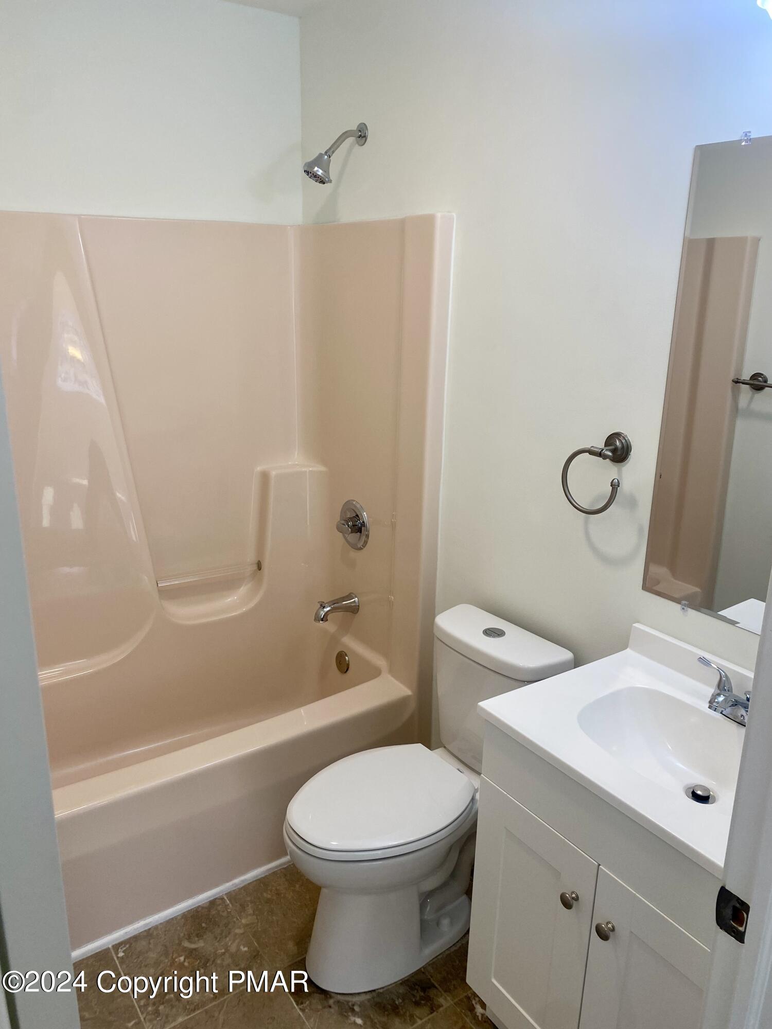 1404 Whispering Hills Court