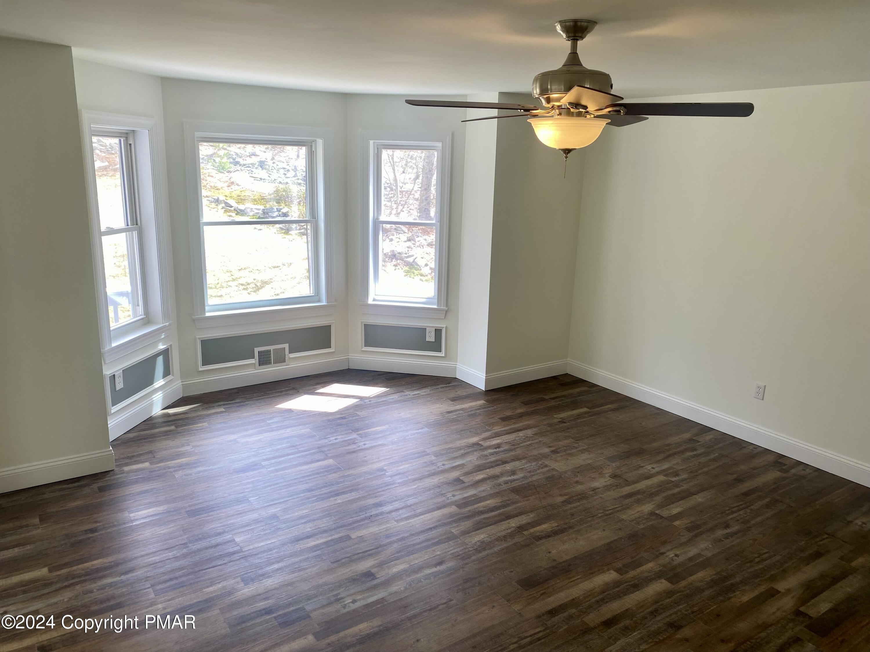 1404 Whispering Hills Court