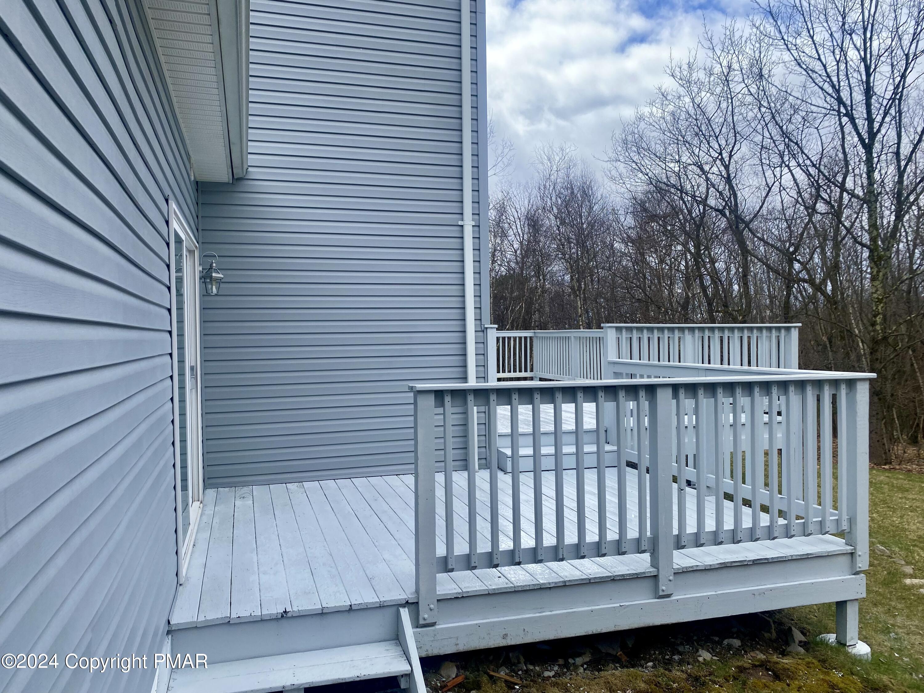 1404 Whispering Hills Court