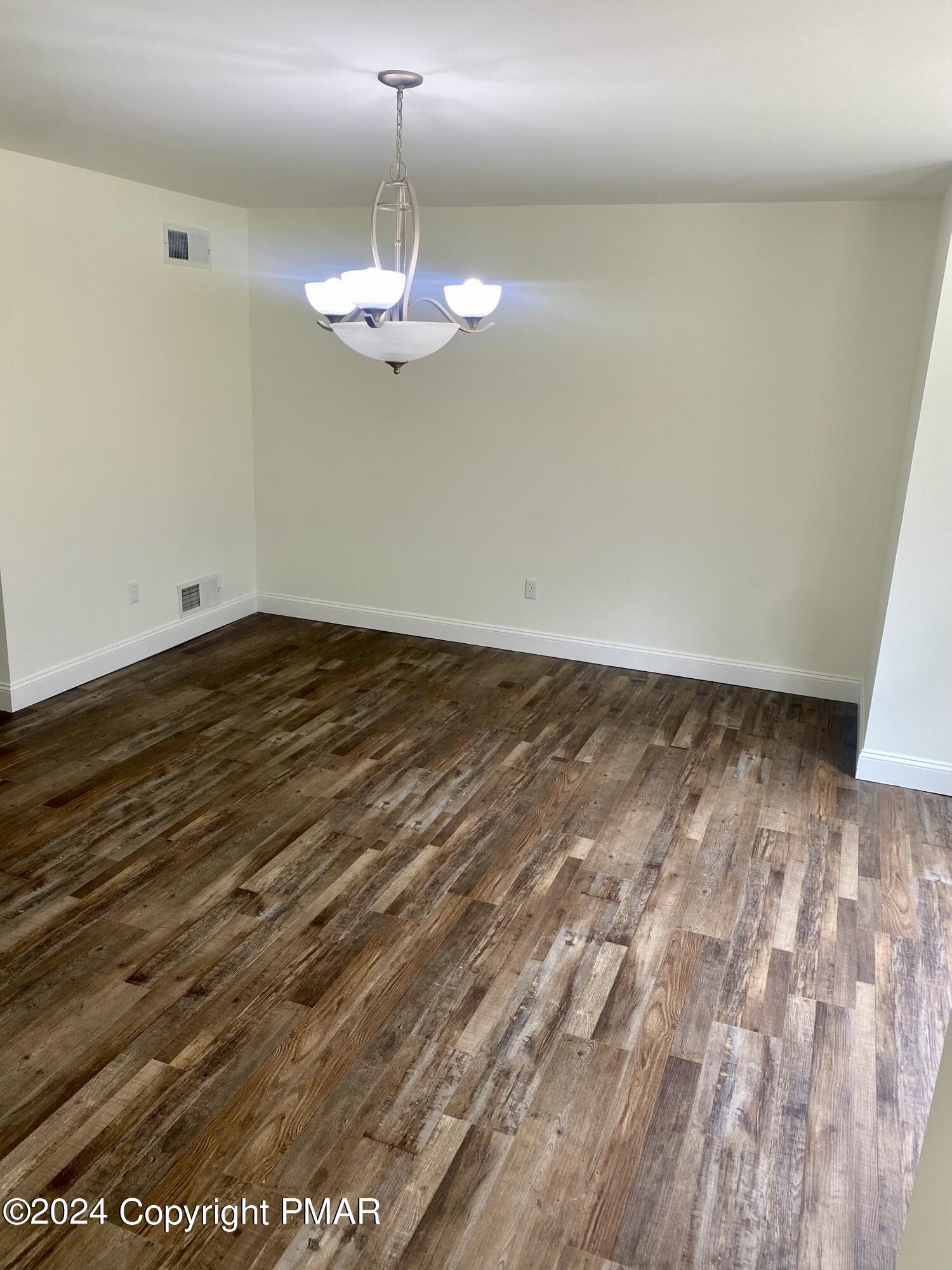 1404 Whispering Hills Court