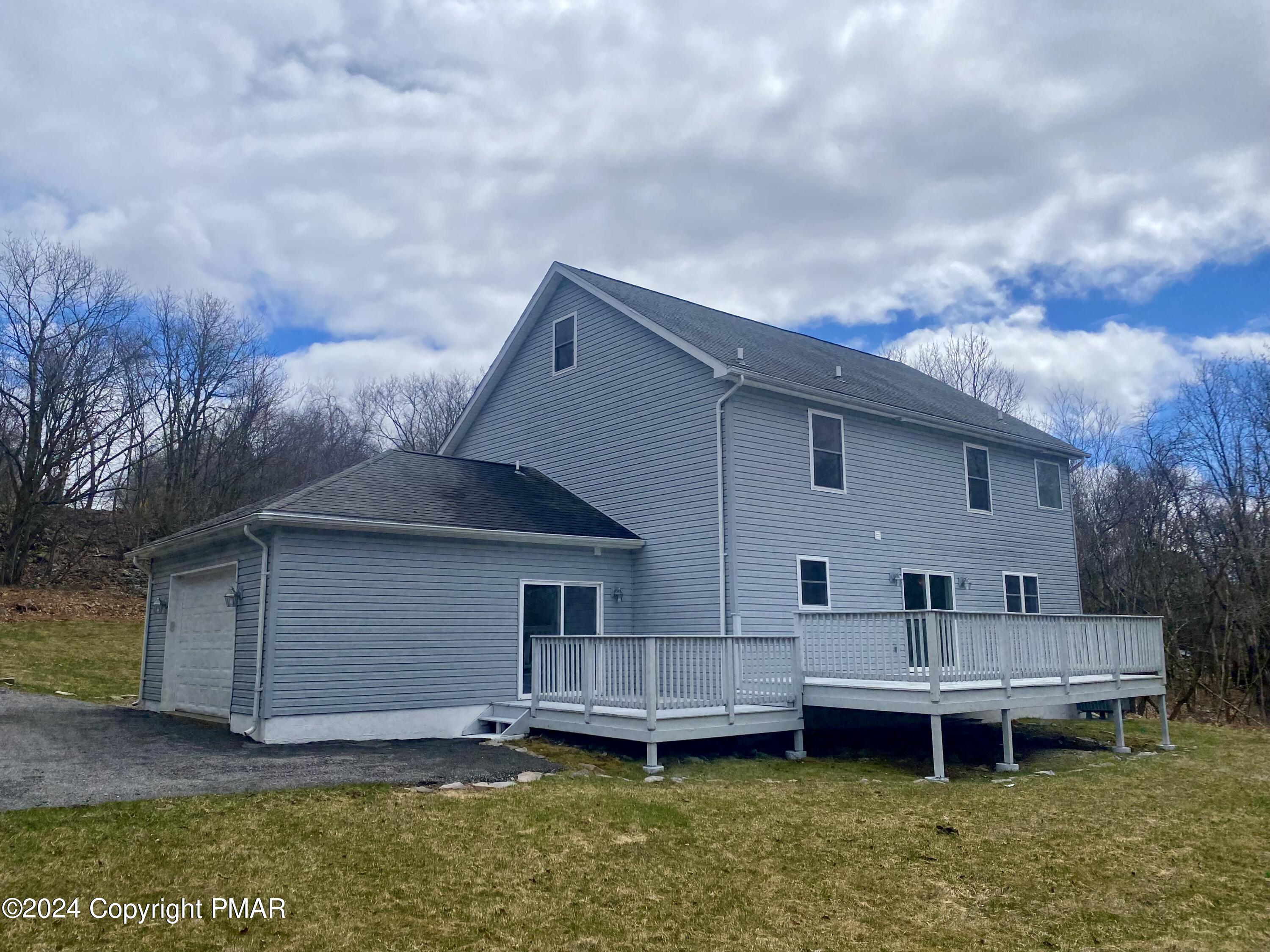 1404 Whispering Hills Court