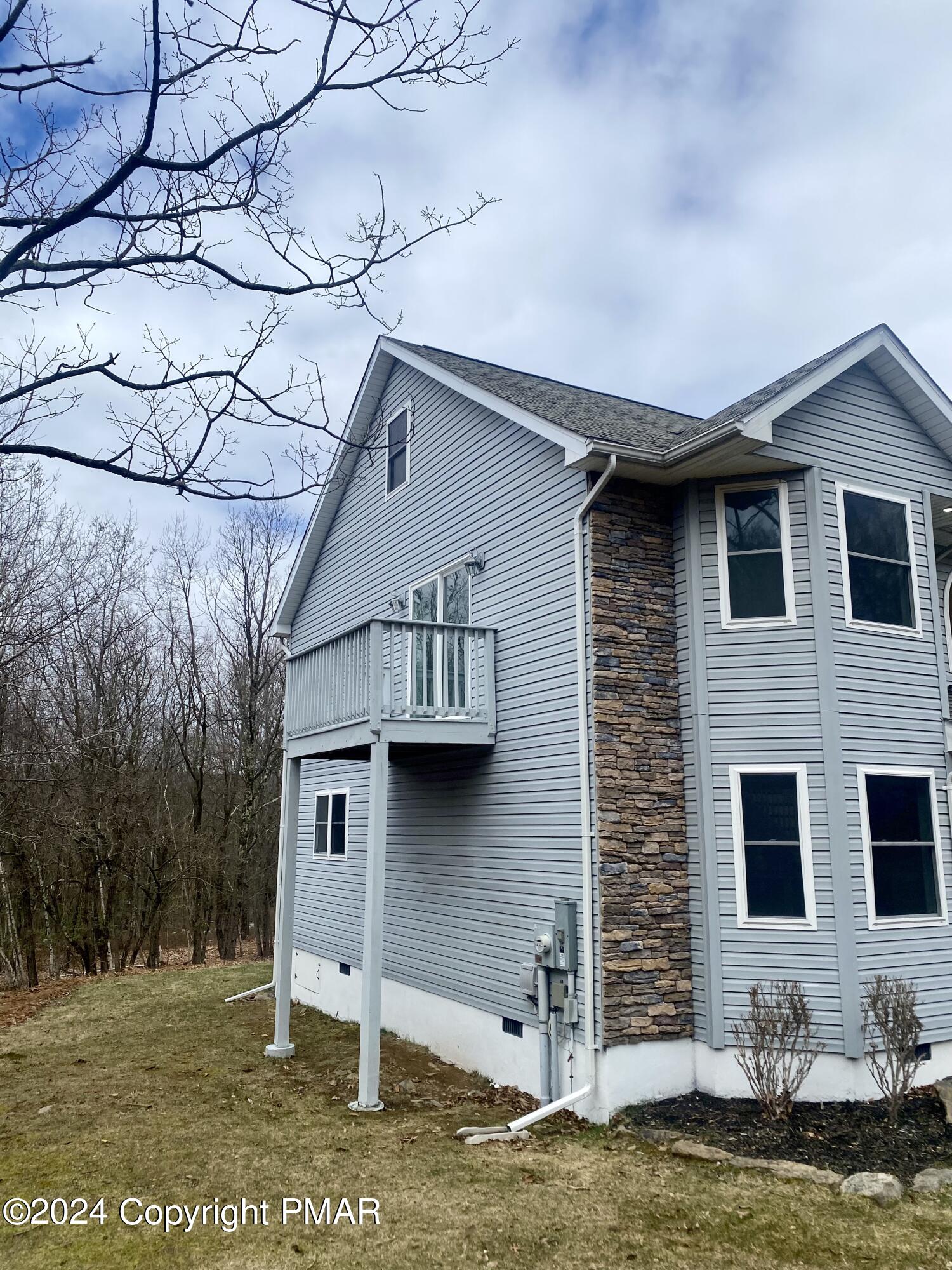 1404 Whispering Hills Court