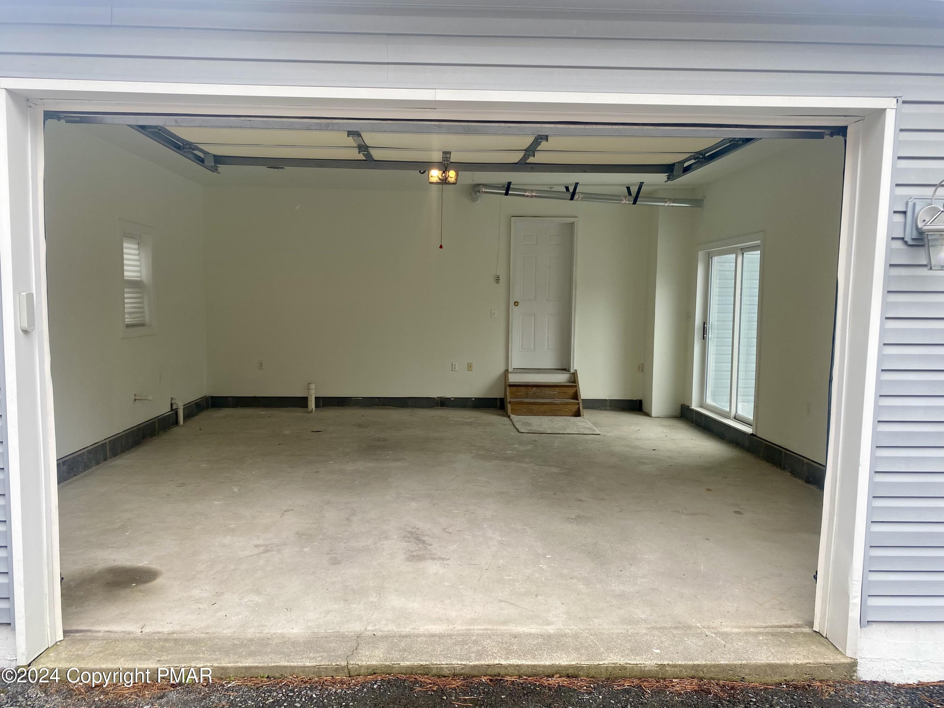 1404 Whispering Hills Court