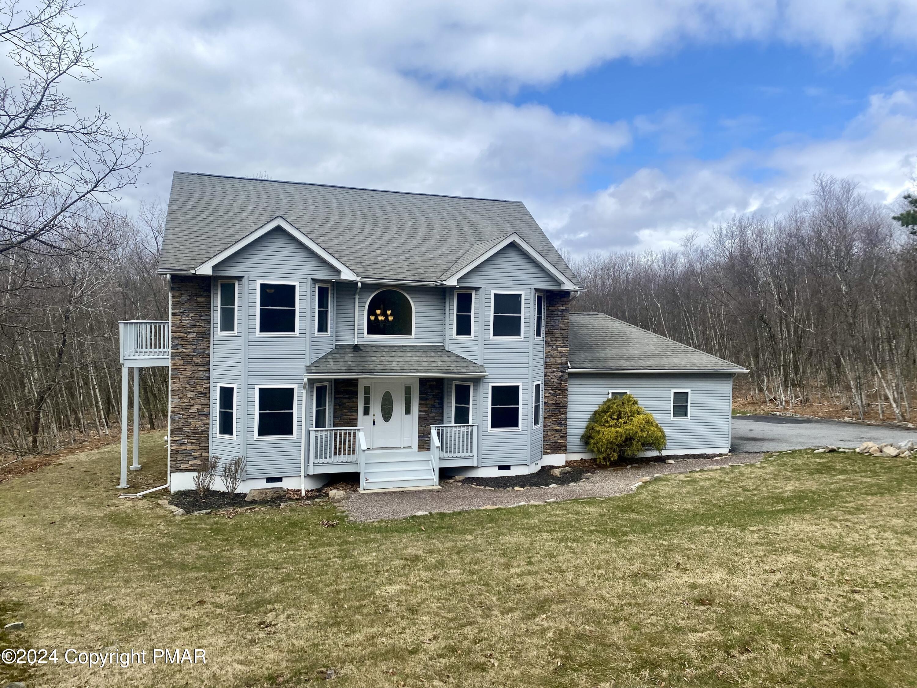 1404 Whispering Hills Court