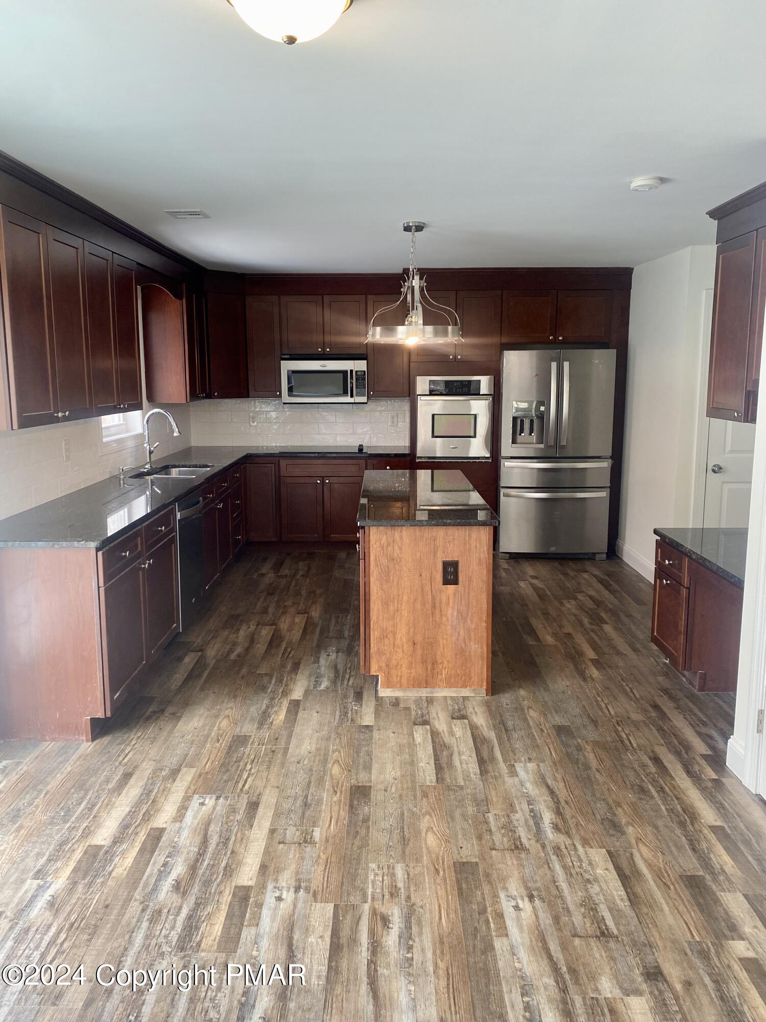 1404 Whispering Hills Court