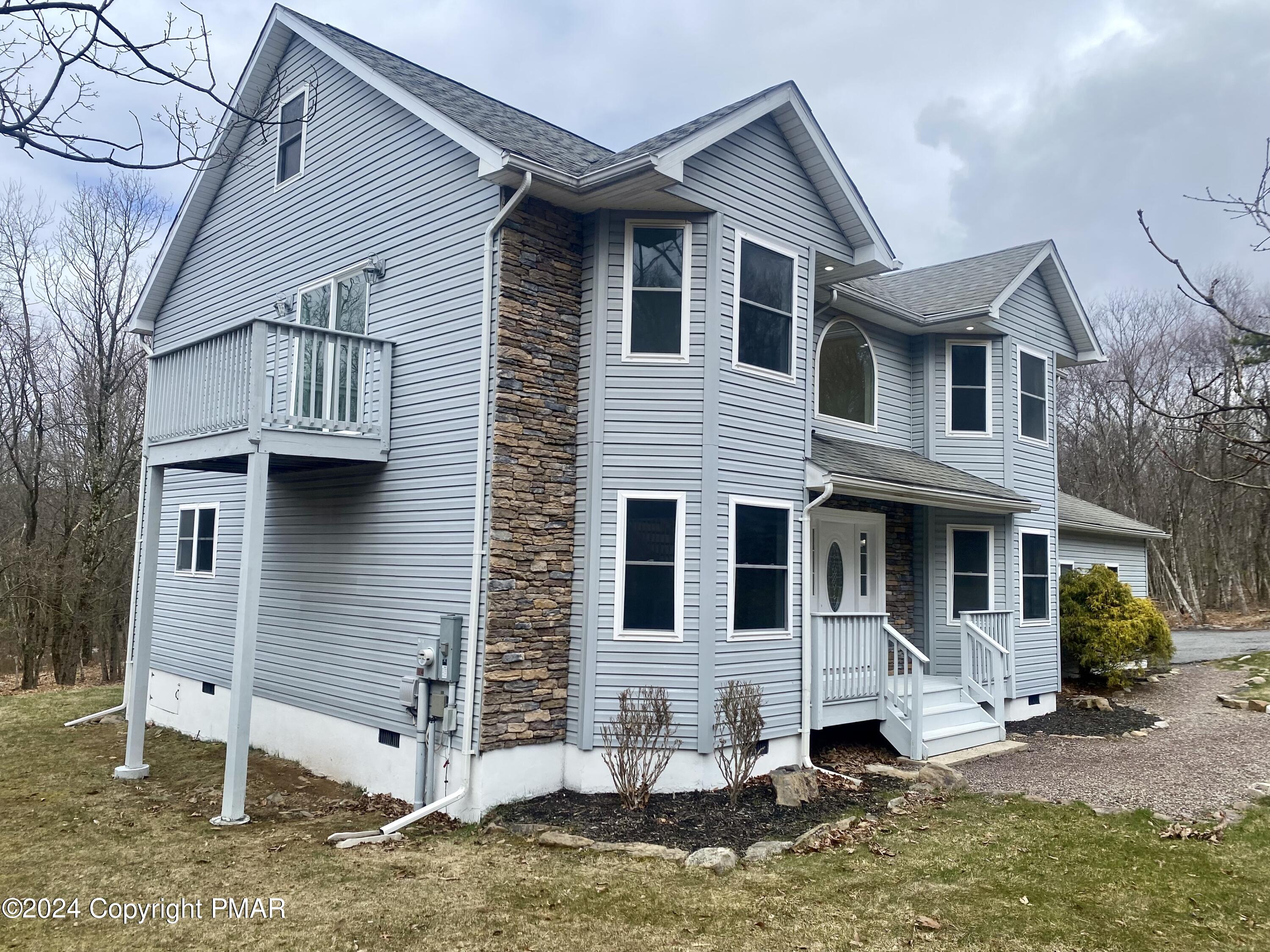 1404 Whispering Hills Court