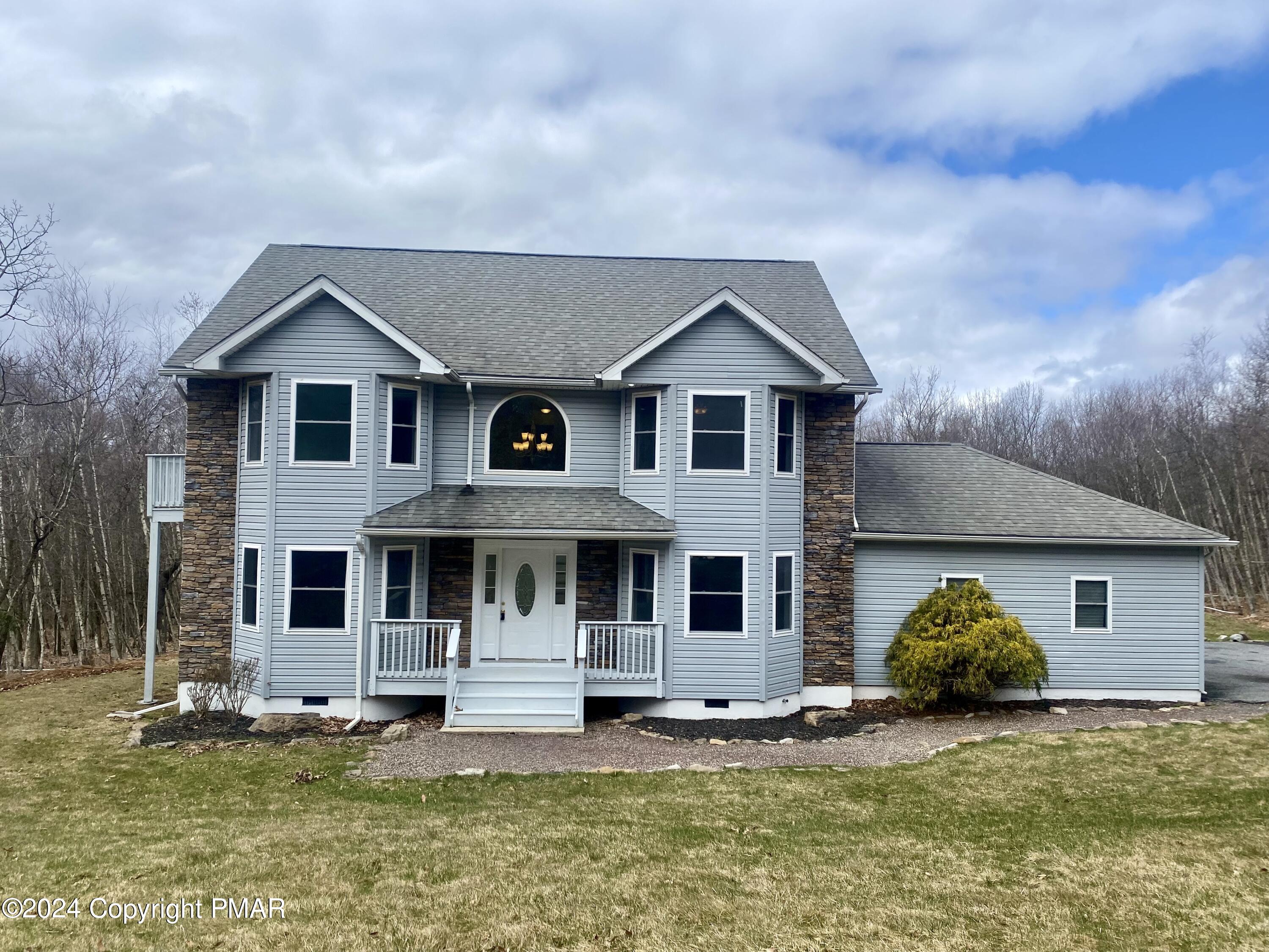 1404 Whispering Hills Court