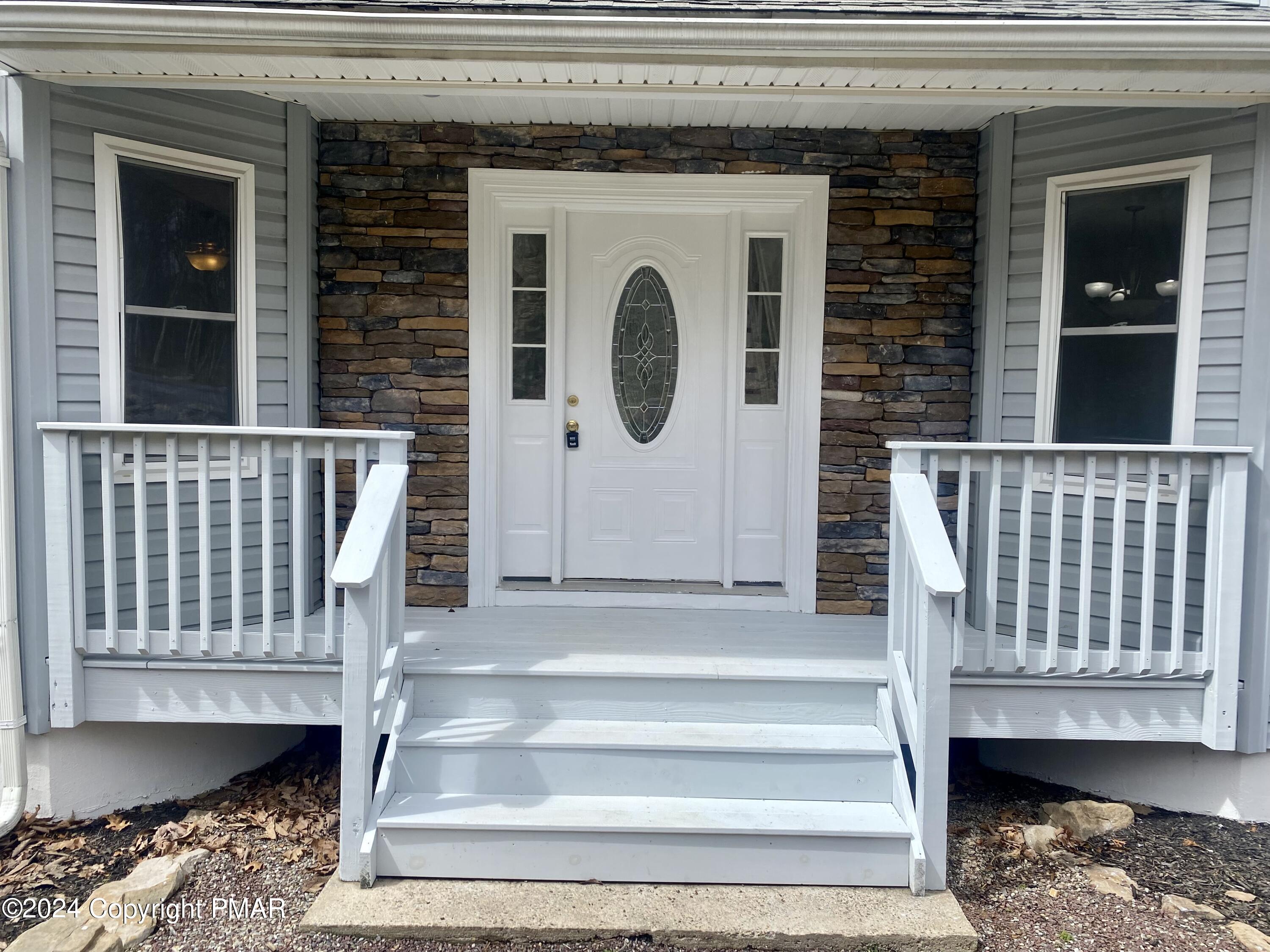 1404 Whispering Hills Court