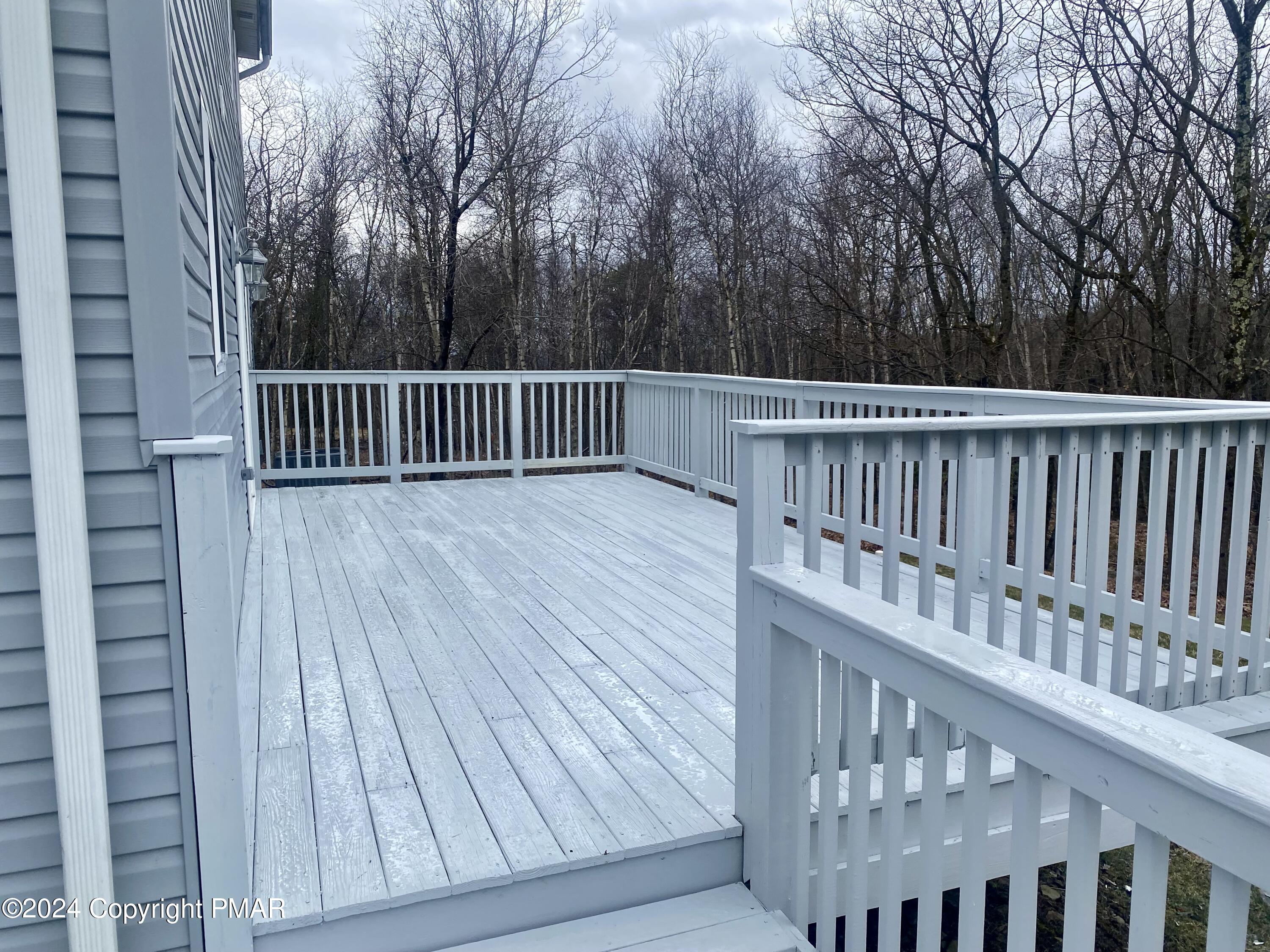 1404 Whispering Hills Court