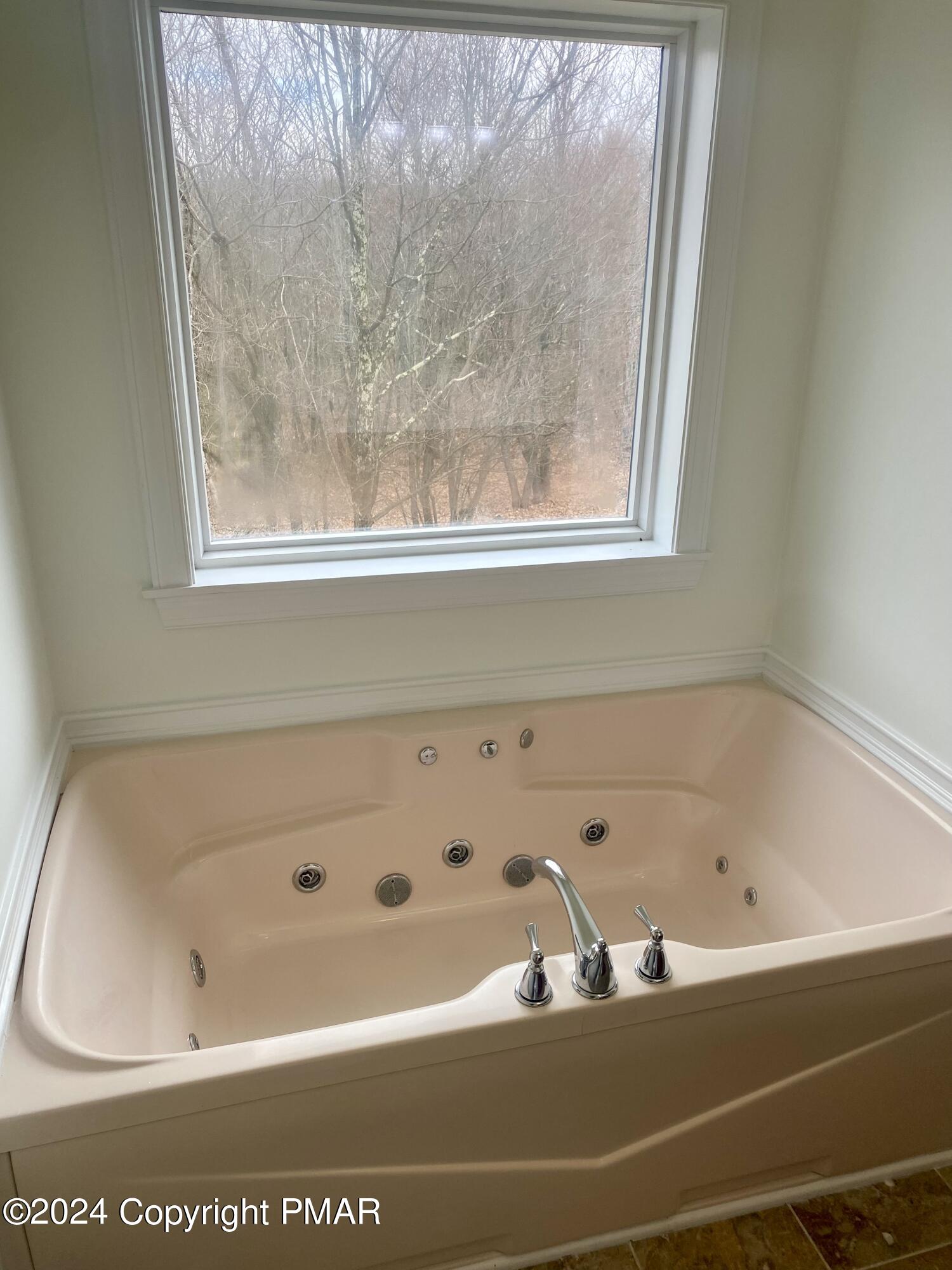 1404 Whispering Hills Court