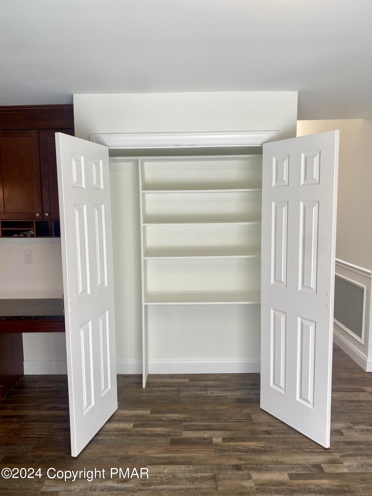 1404 Whispering Hills Court