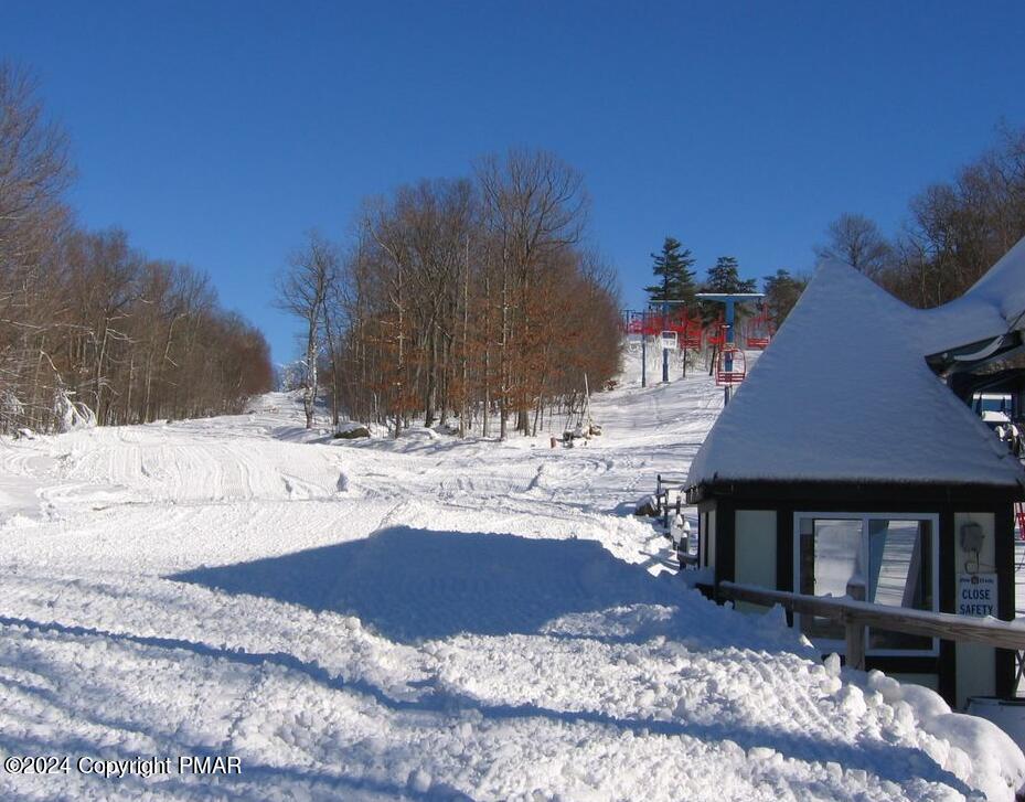 2273 Scarborough Way