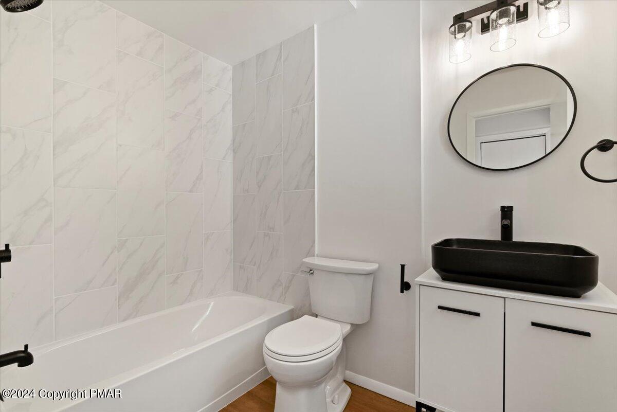 8407 Porcupine Drive