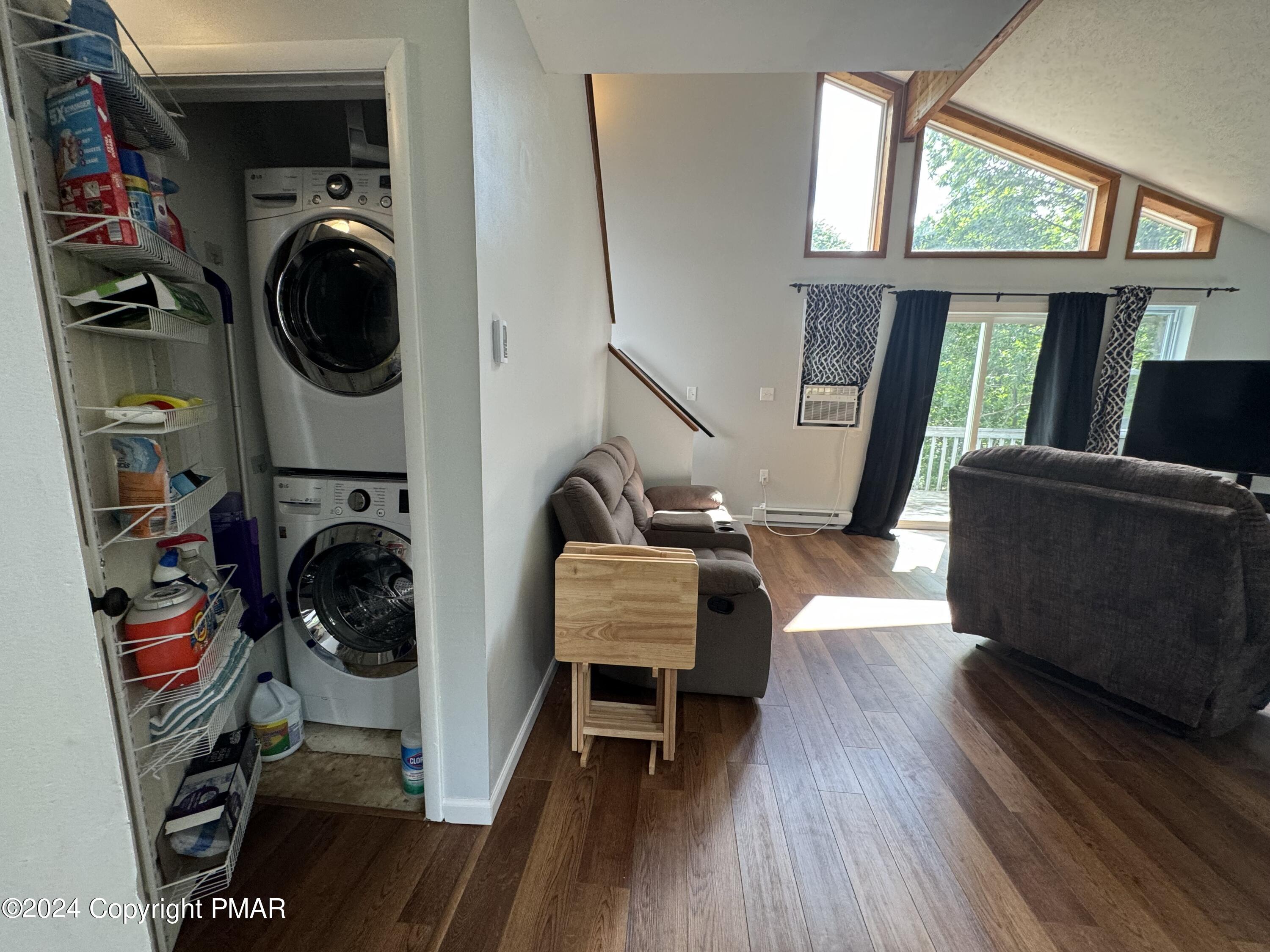 263 Colonial Terrace