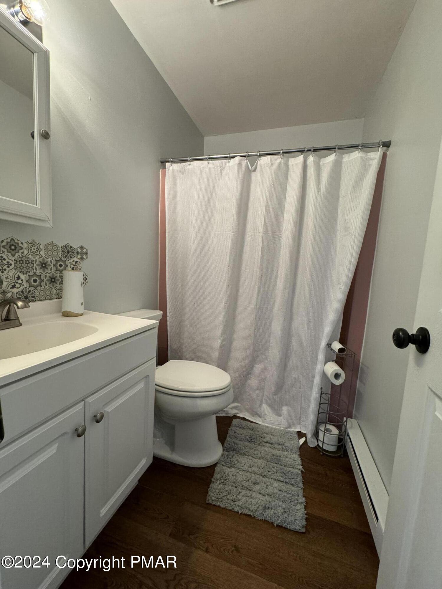 263 Colonial Terrace