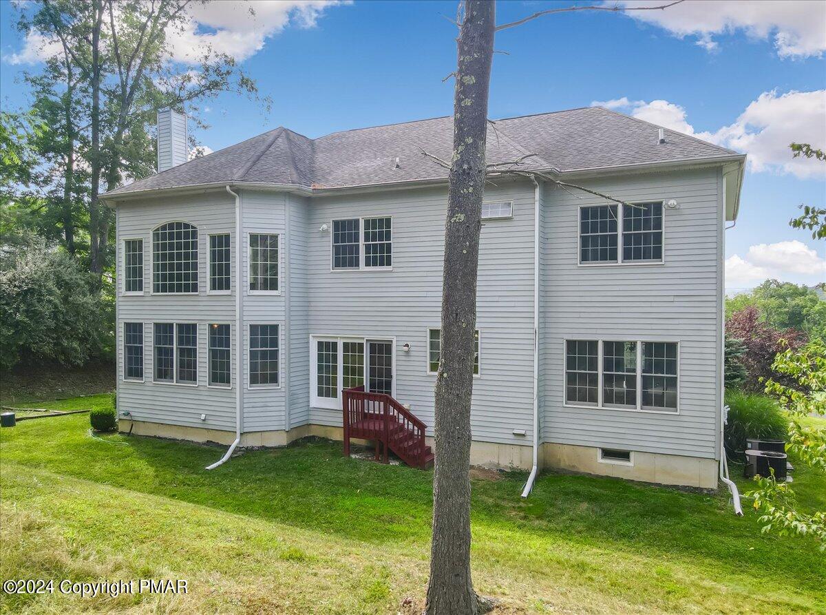 512 Fairway Lane