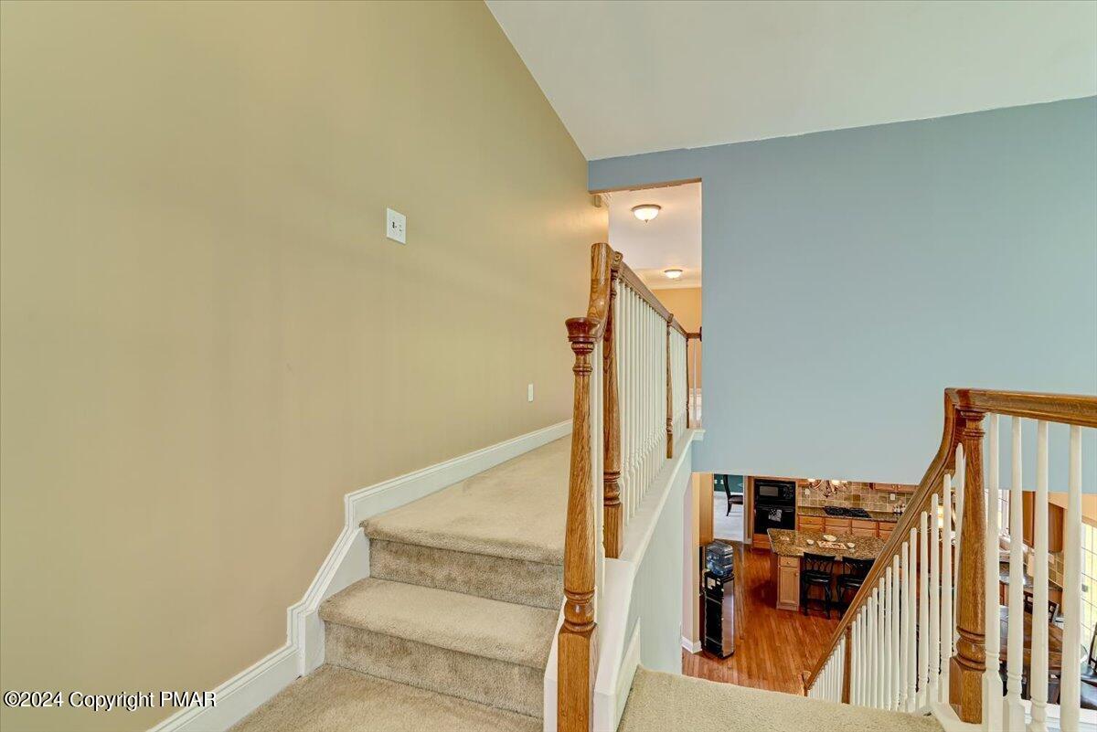 512 Fairway Lane