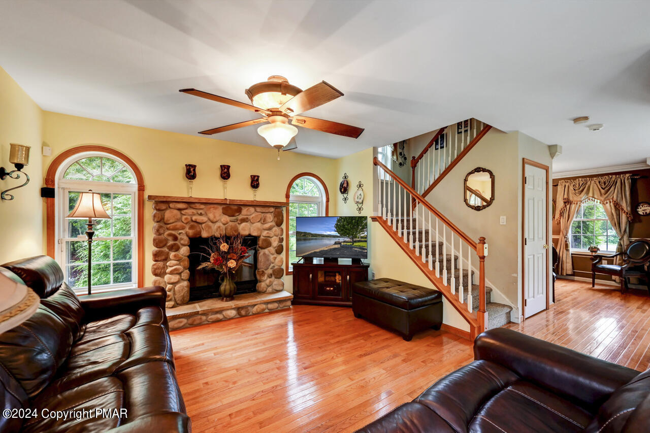 2300 Mountain Laurel Drive