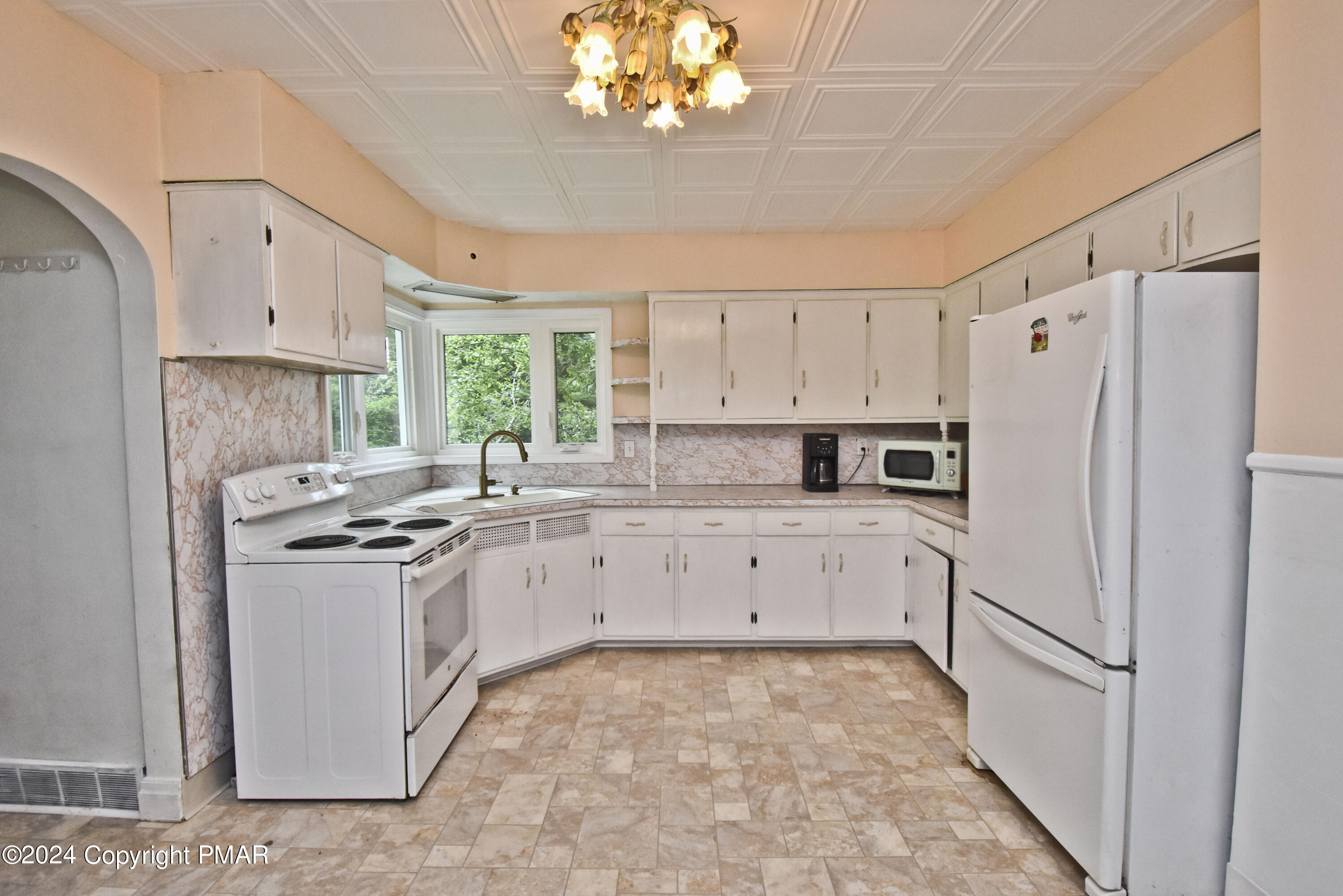 8000 Bear Creek Boulevard