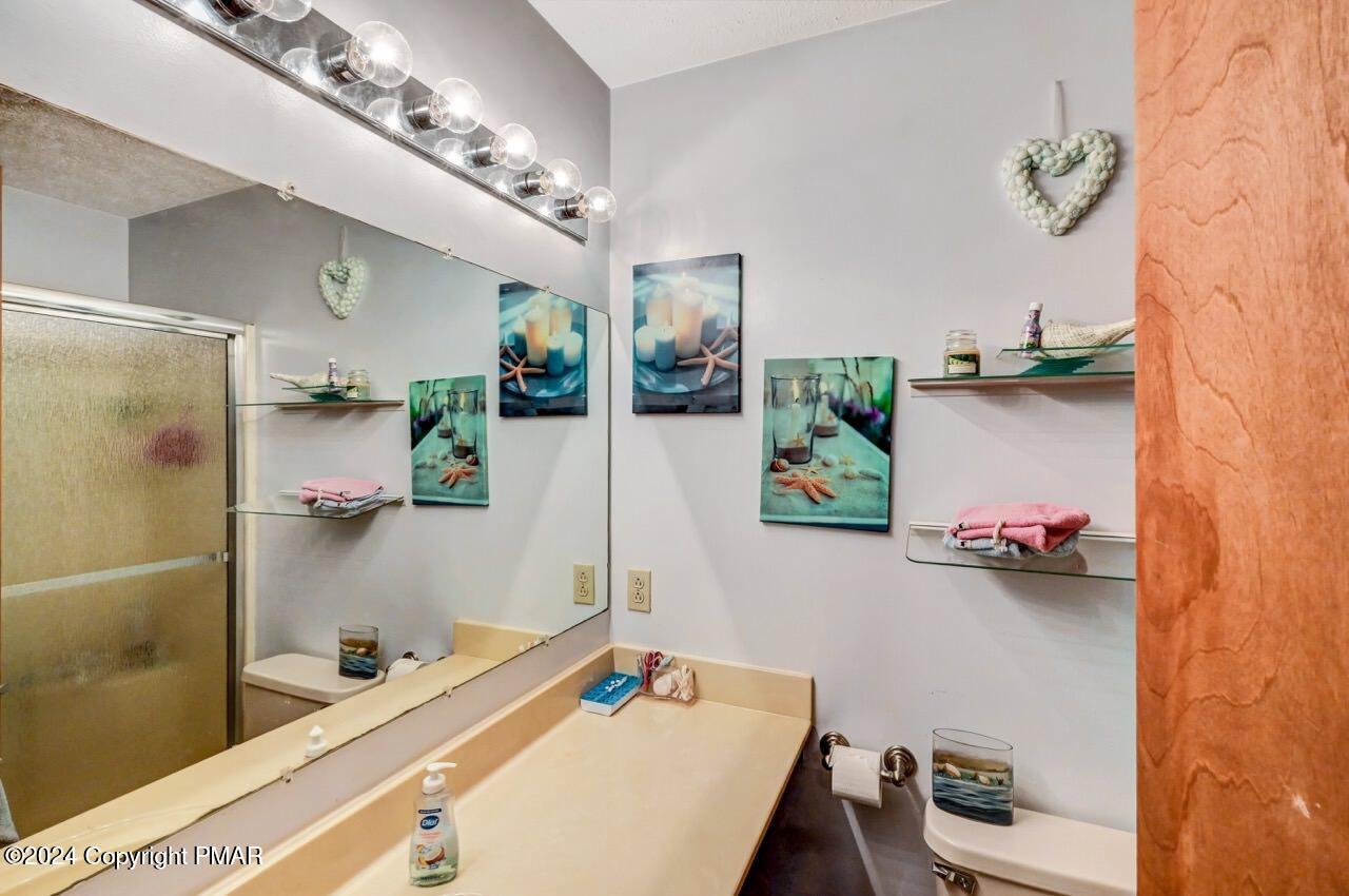 5177 Iroquois Street