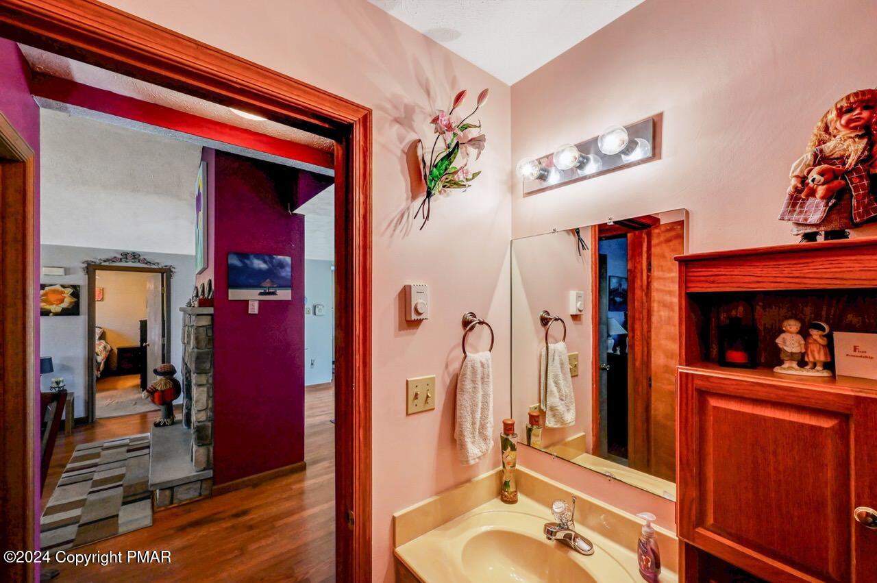 5177 Iroquois Street