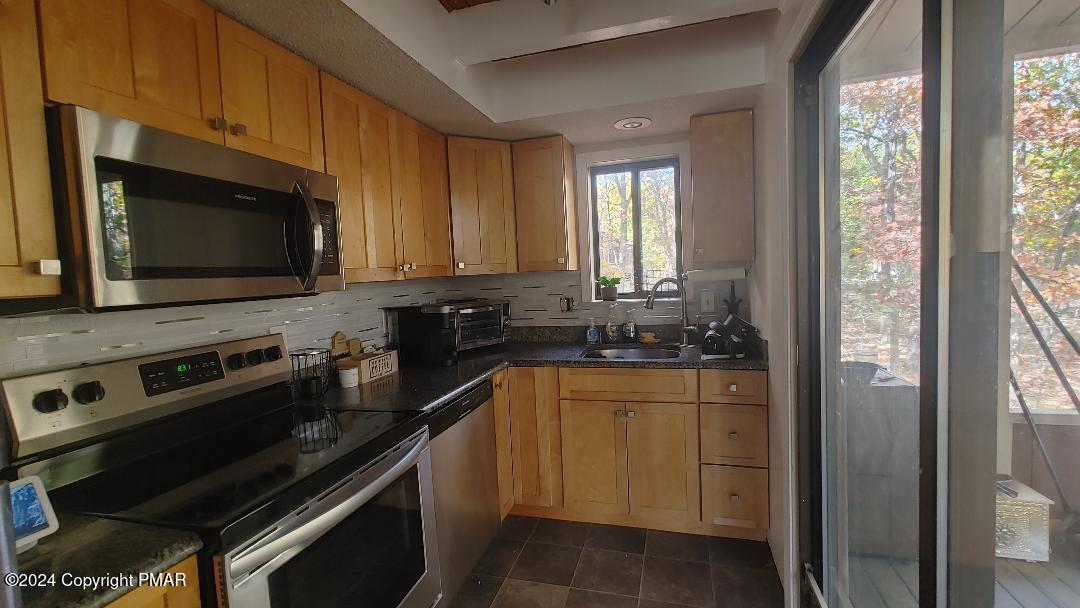 3261 Stonehenge Drive