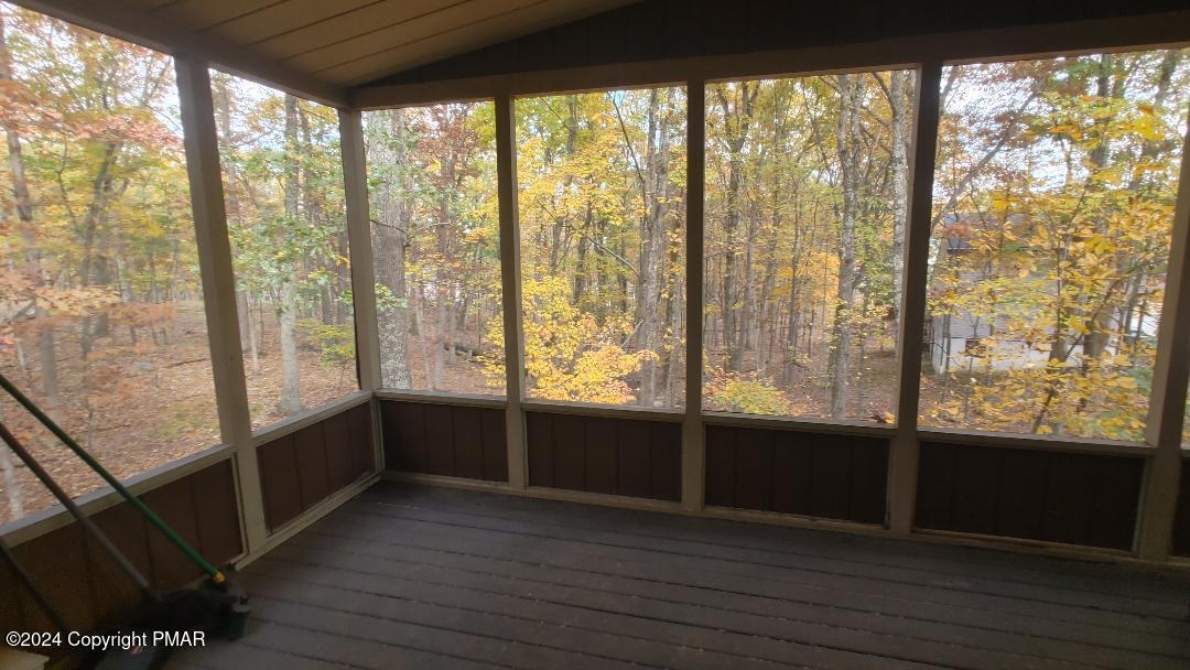 3261 Stonehenge Drive