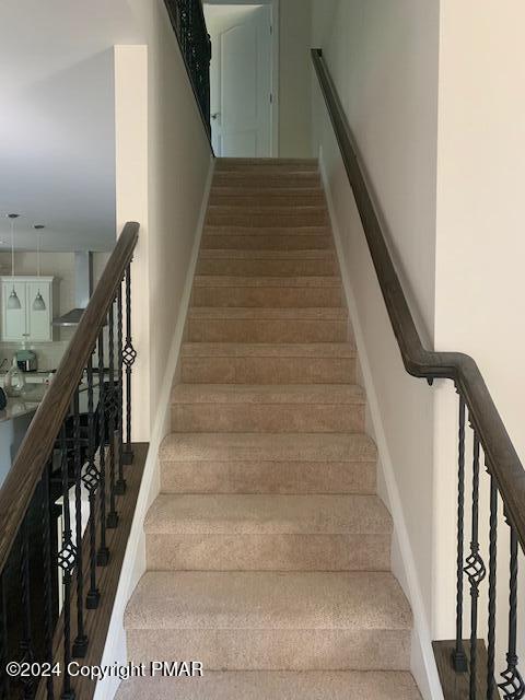 965 McKinley Way