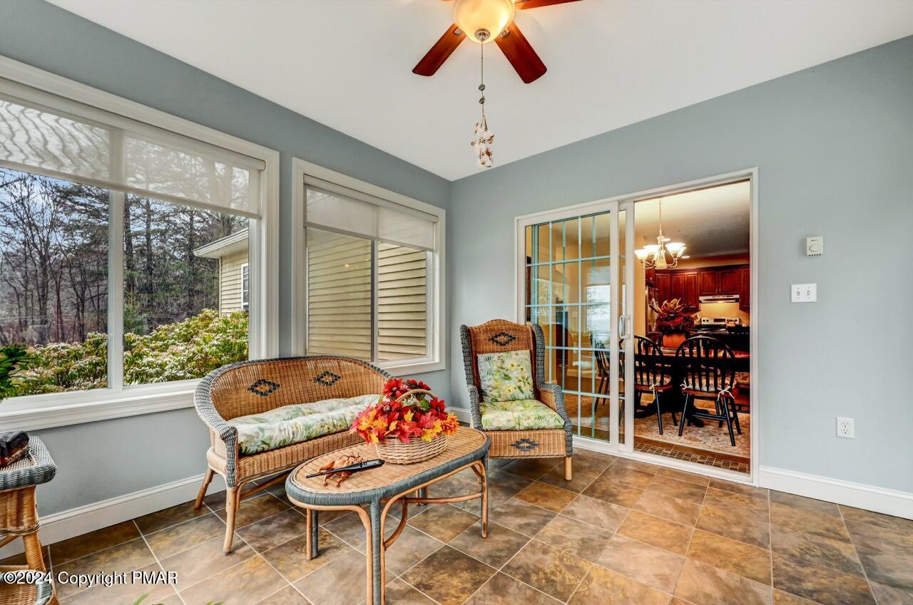 1012 Forest Lane