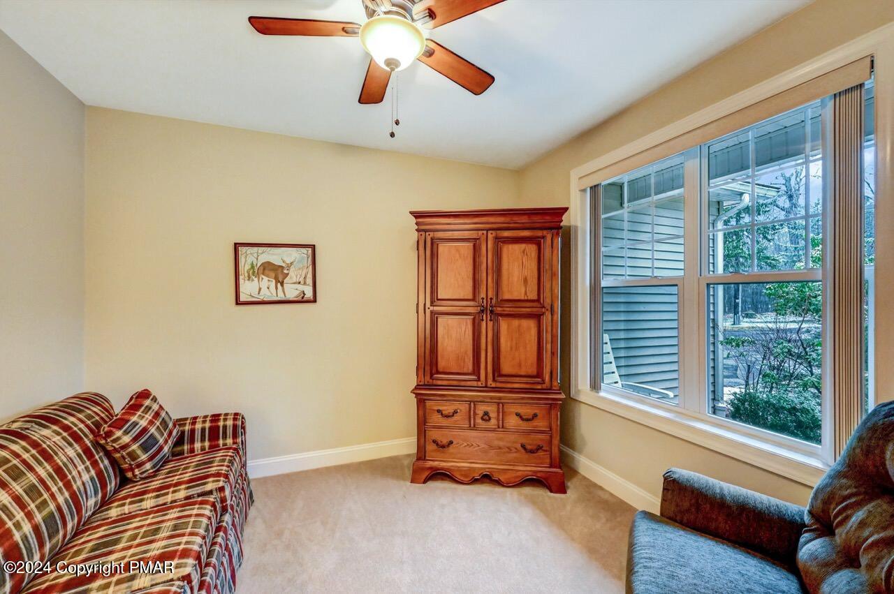 1012 Forest Lane