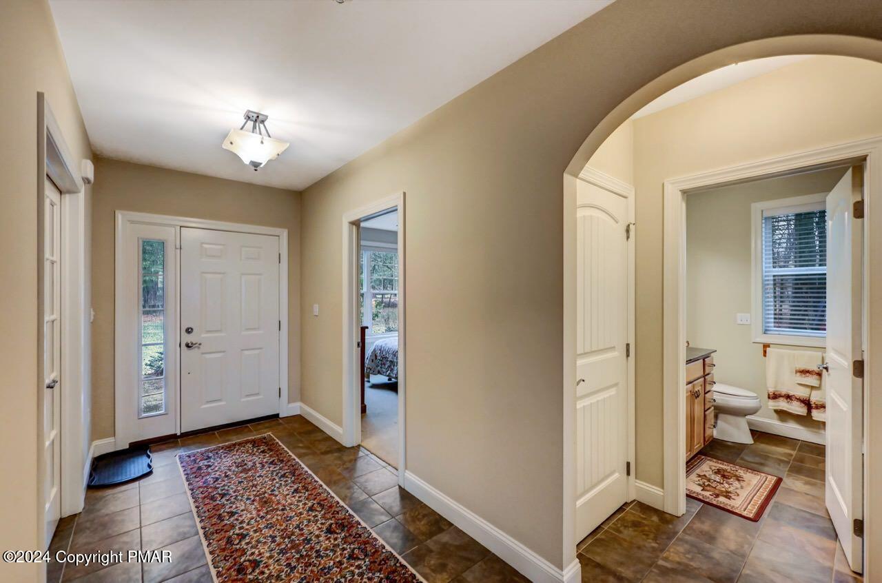 1012 Forest Lane