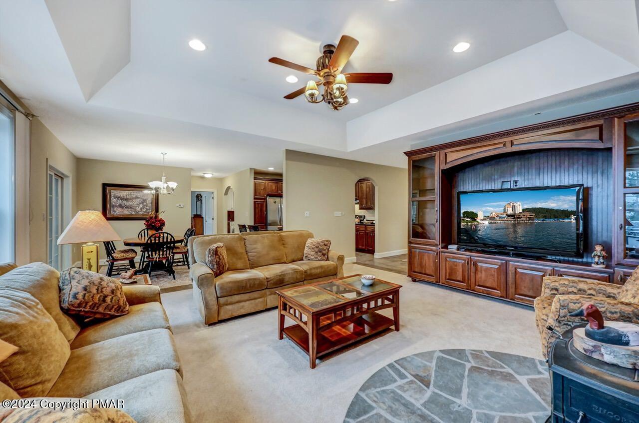 1012 Forest Lane