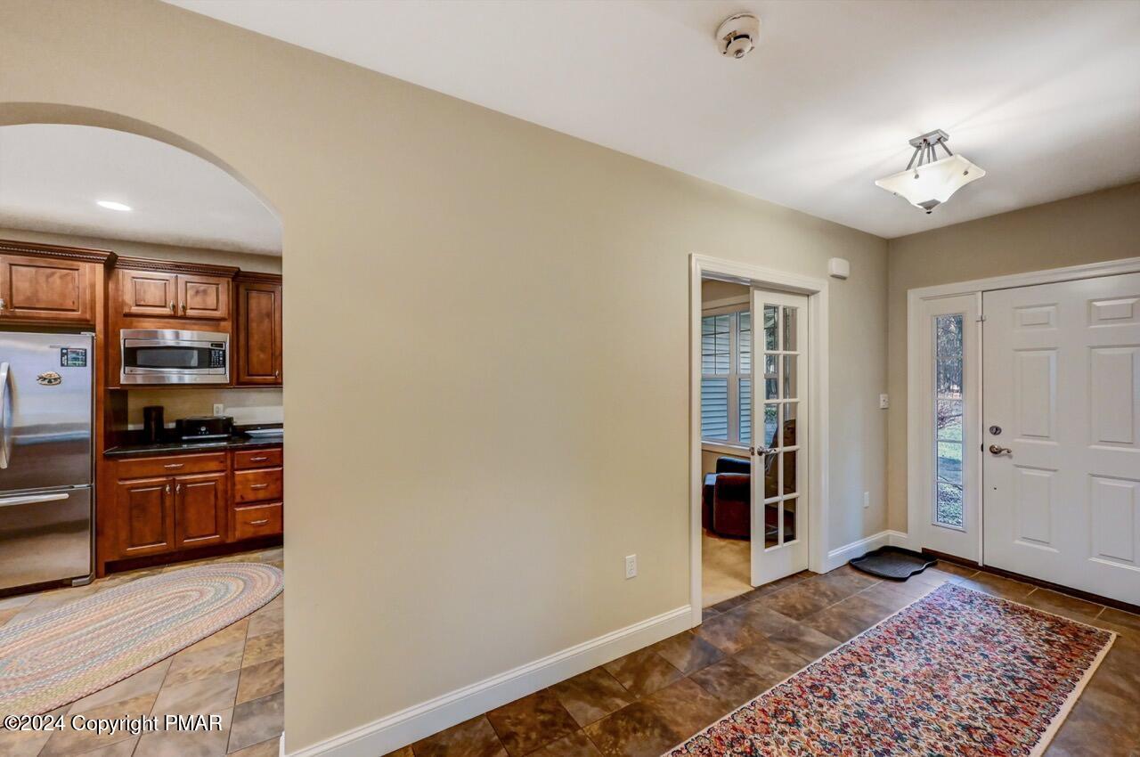 1012 Forest Lane