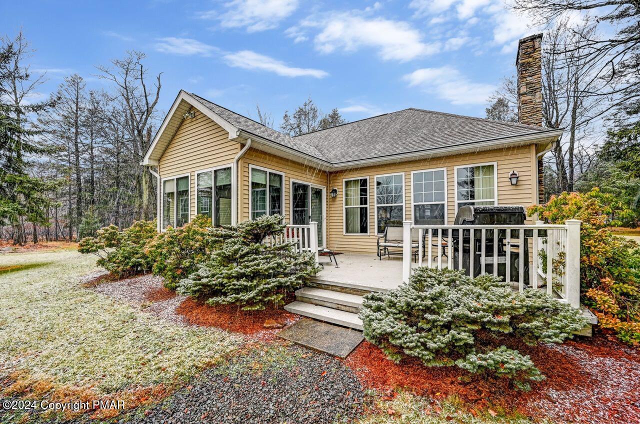 1012 Forest Lane