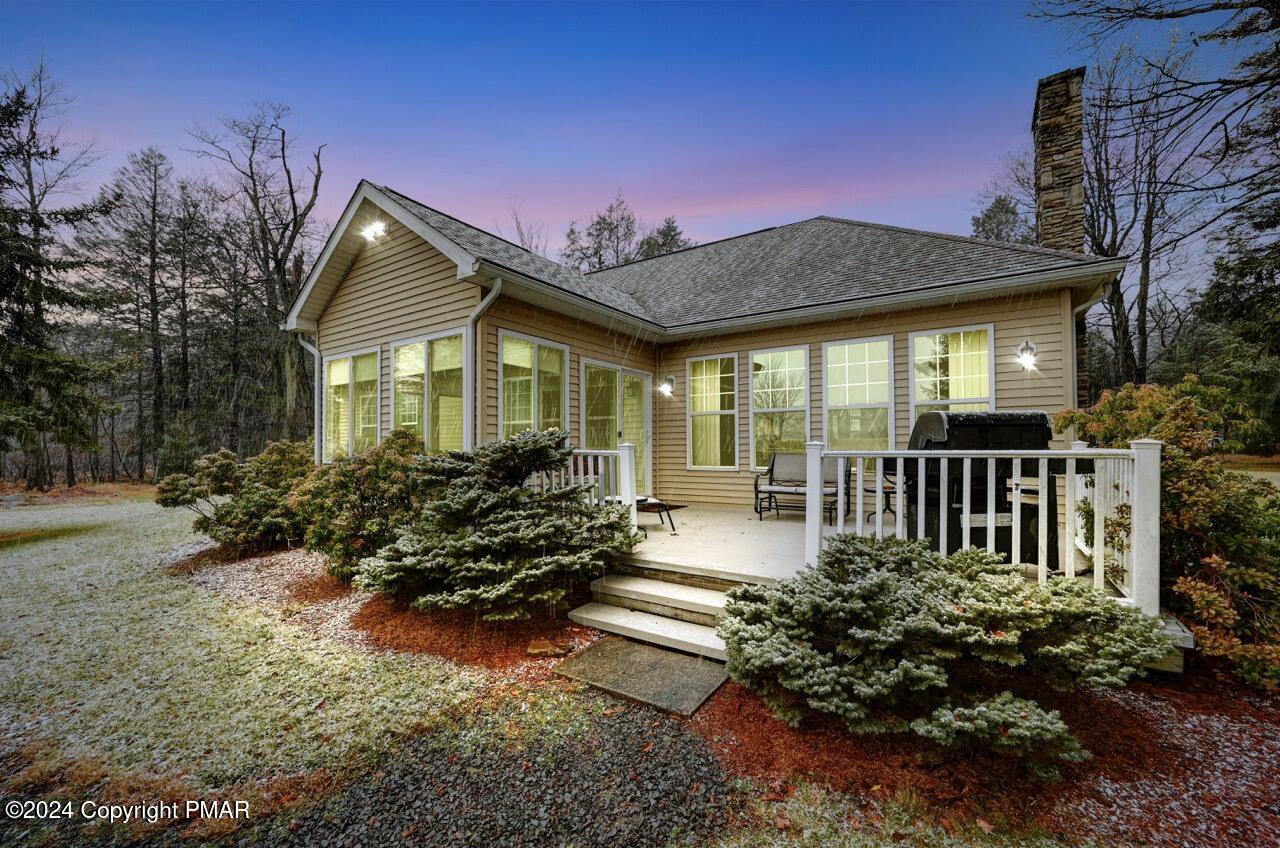 1012 Forest Lane