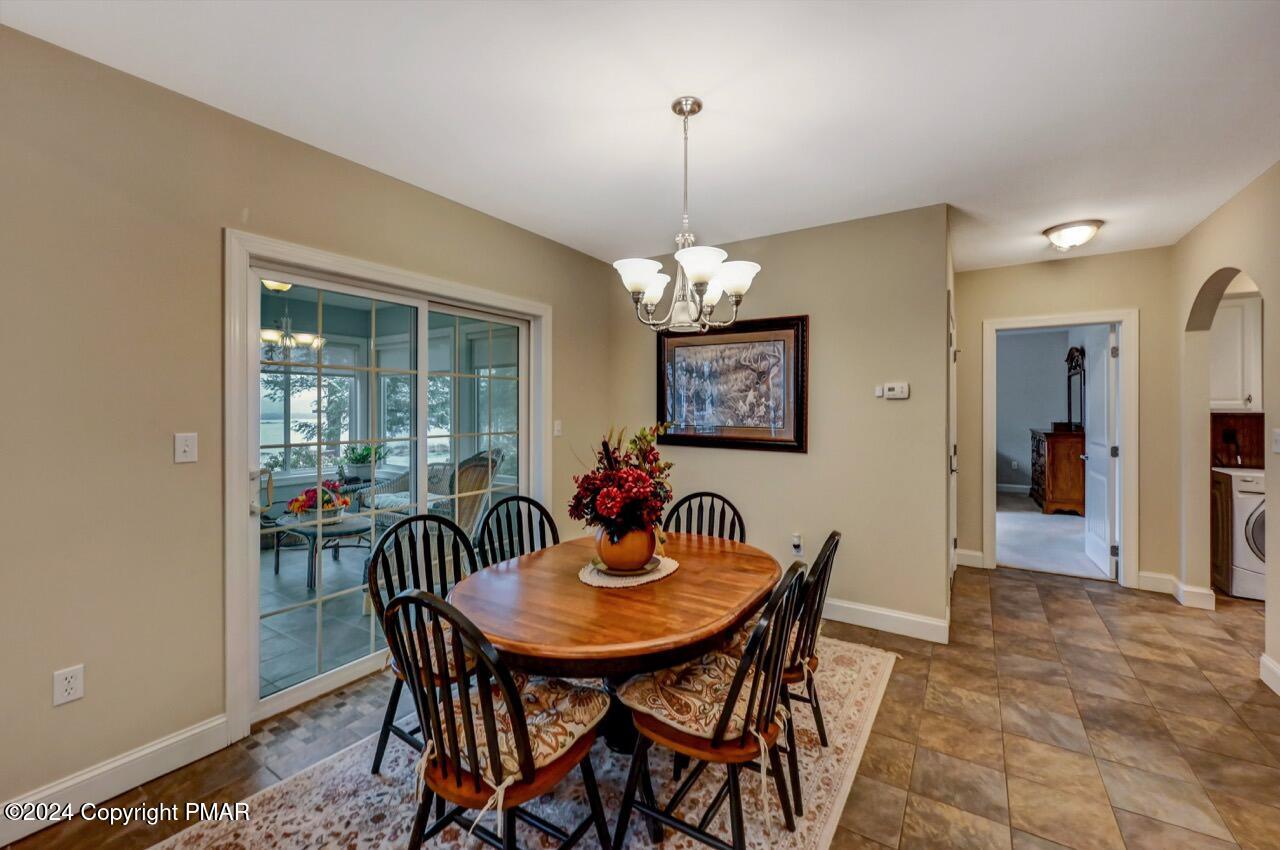 1012 Forest Lane