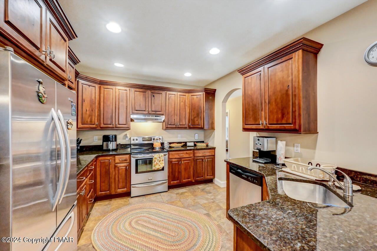 1012 Forest Lane