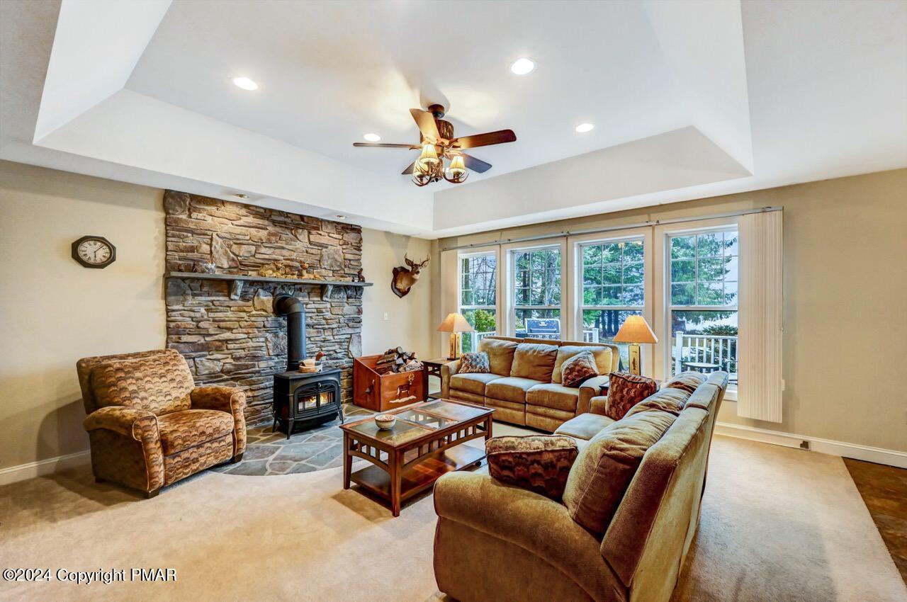 1012 Forest Lane