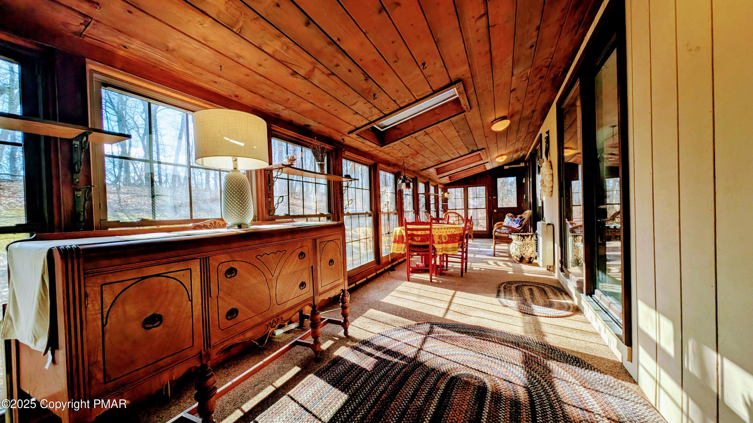 6 Sleepy Hollow Lane