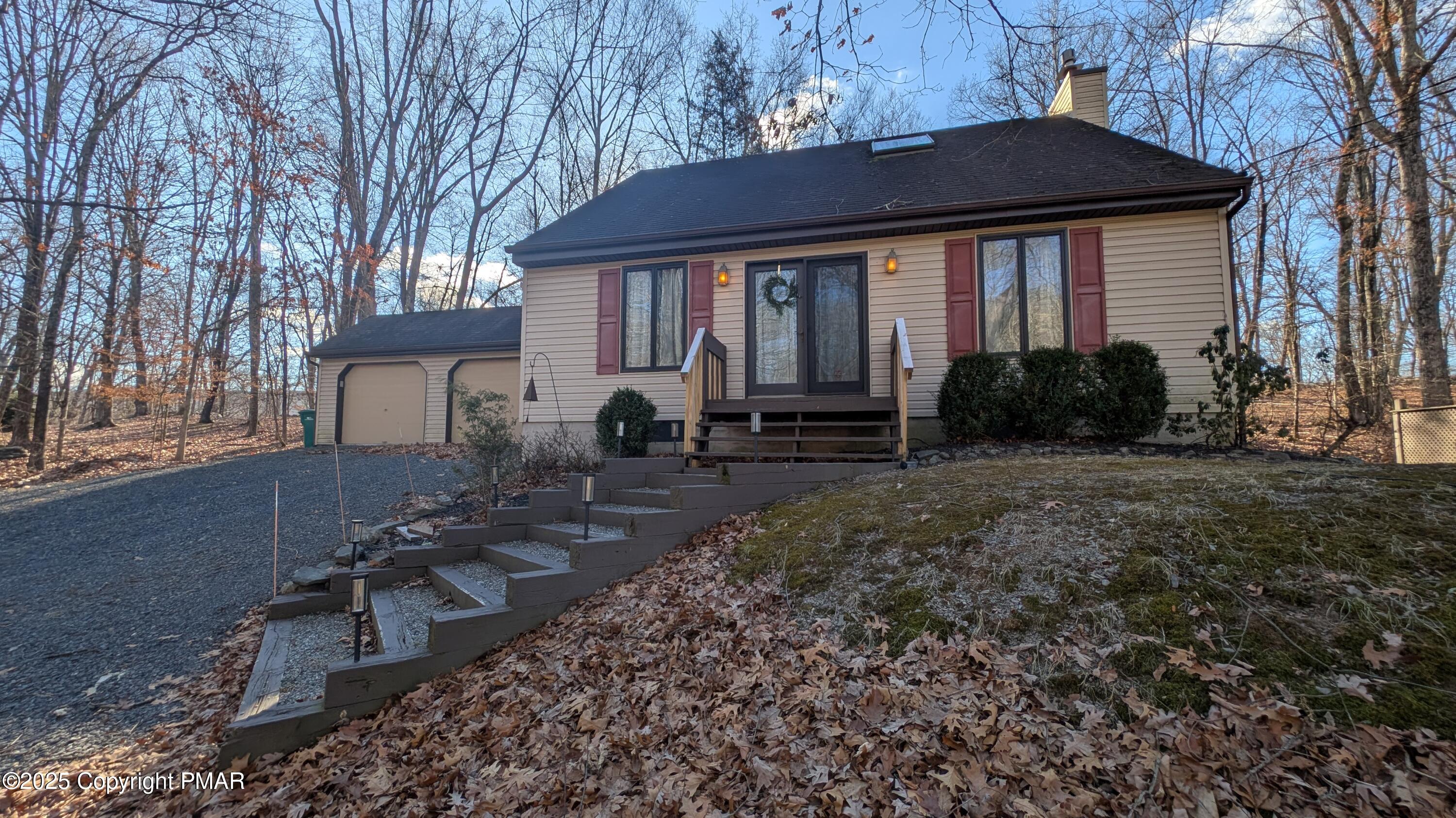 6 Sleepy Hollow Lane